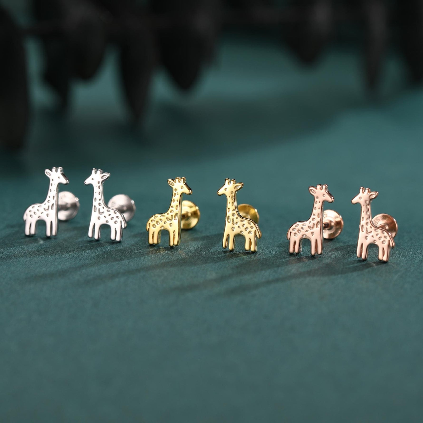 Sterling Silver Giraffe 16G Flat Back Labret Earrings, Animal