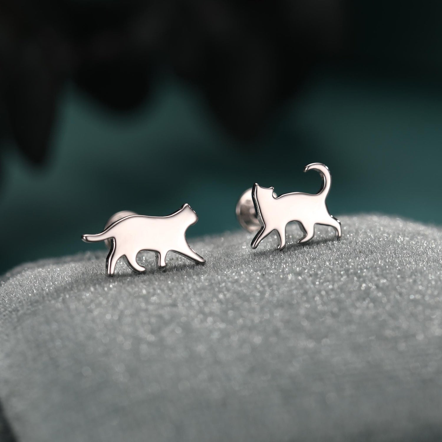 Sterling Silver Asymmetric Cat 16G Flat Back Labret Earrings, Animal