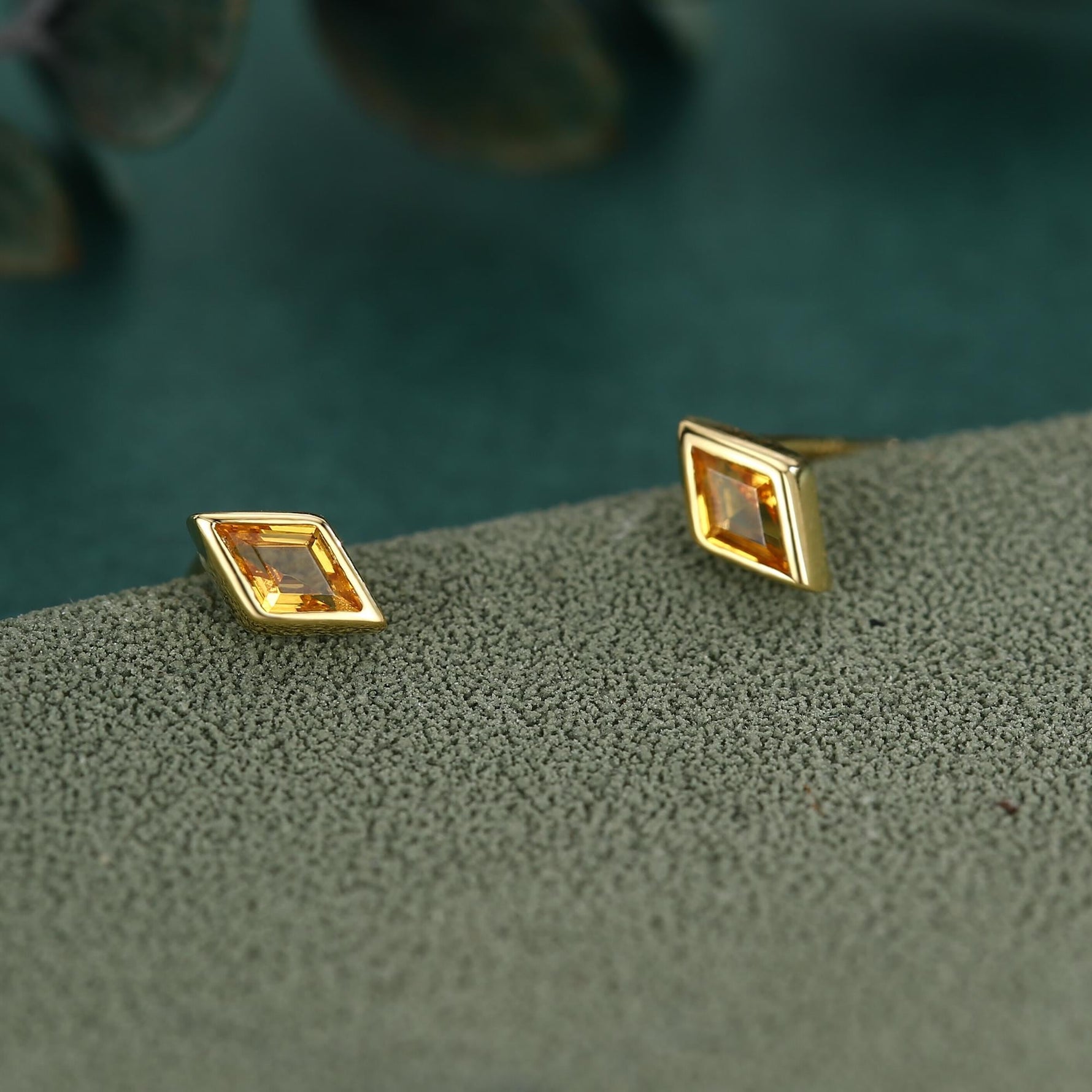 Sterling Silver Citrine CZ 18G Screw Back Rhombus Stud Earrings with Ball Backs
