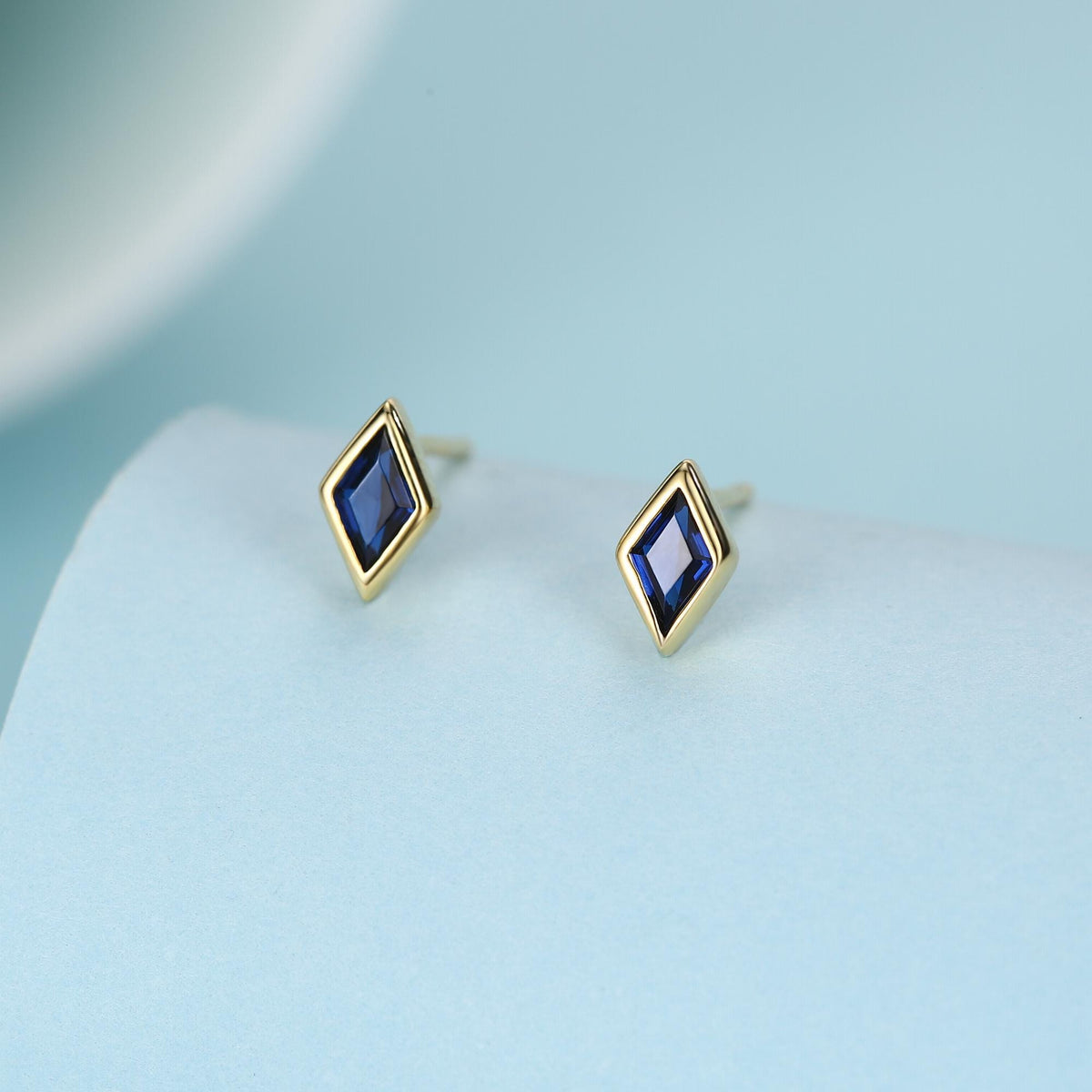 Sterling Silver Sapphire Blue CZ Rhombus Stud Earrings
