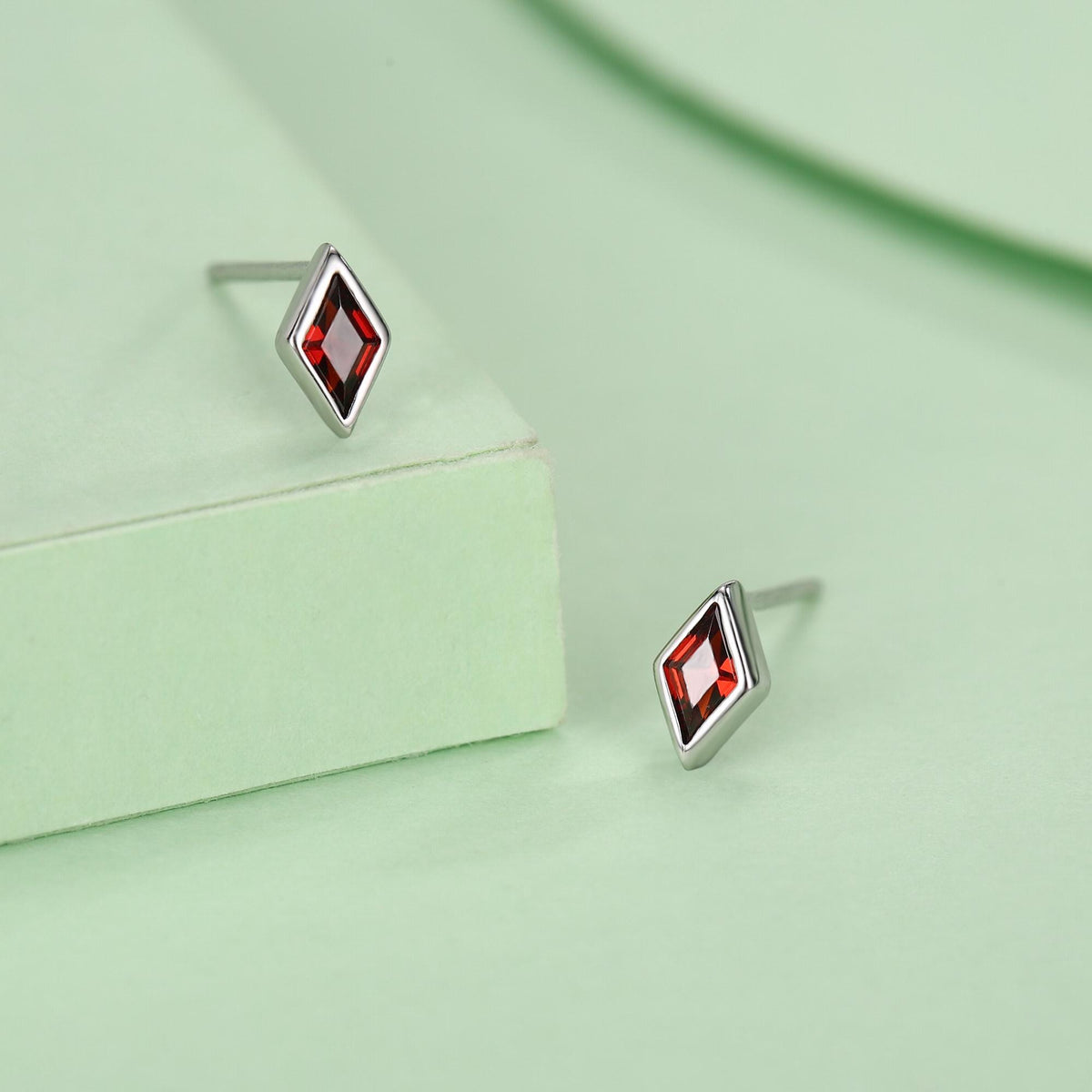 Sterling Silver Garnet Red CZ Rhombus Stud Earrings