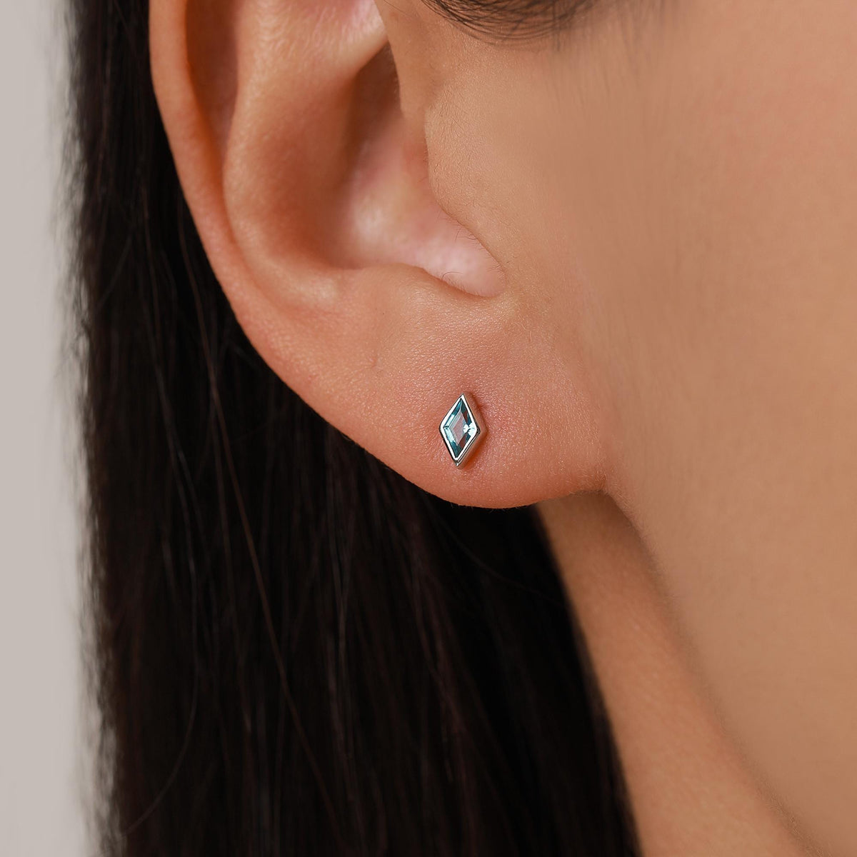Sterling Silver Sky Blue CZ 18G Screw Back Rhombus Stud Earrings