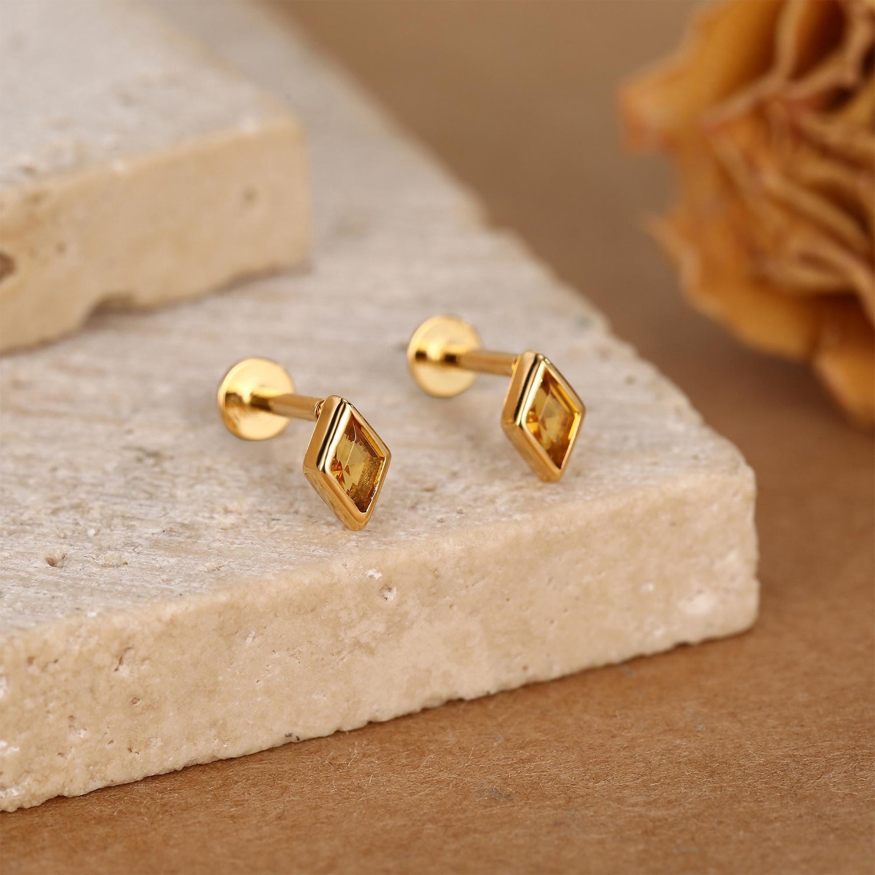 Sterling Silver Citrine CZ Rhombus 16G Flat Back Labret Earrings