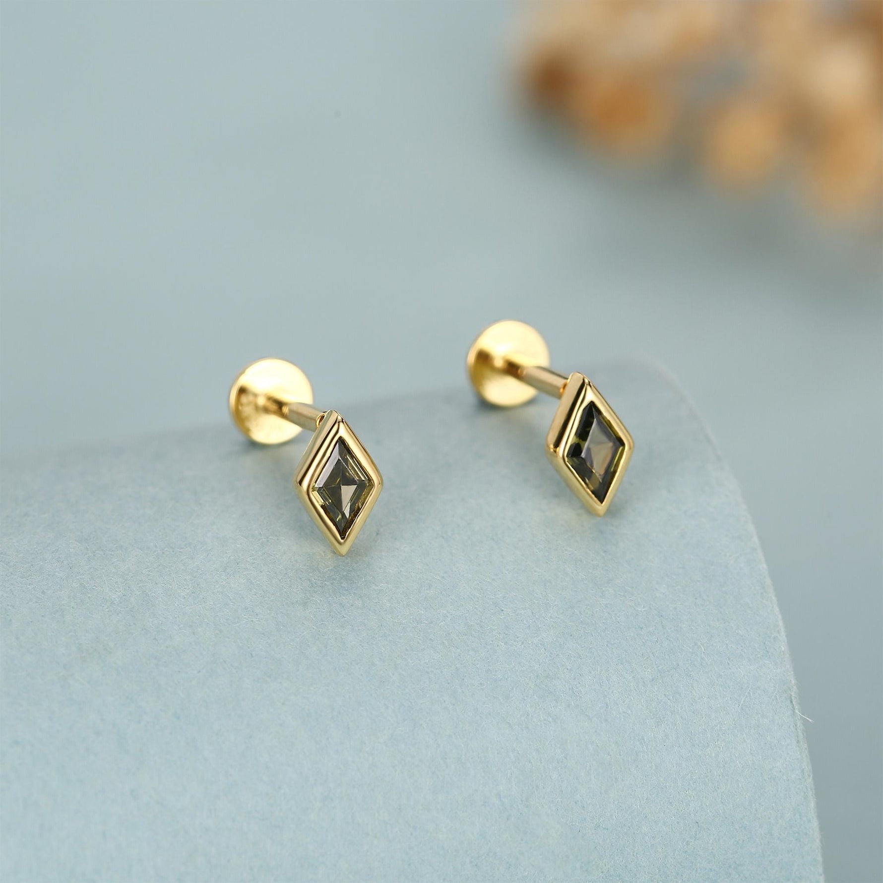 Sterling Silver Olive Green CZ Rhombus 16G Flat Back Labret Earrings