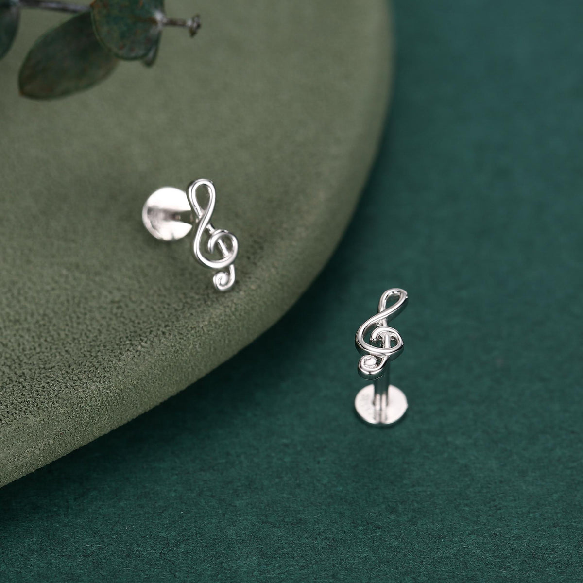 Sterling Silver Treble Clef 16G Flat Back Labret Earrings