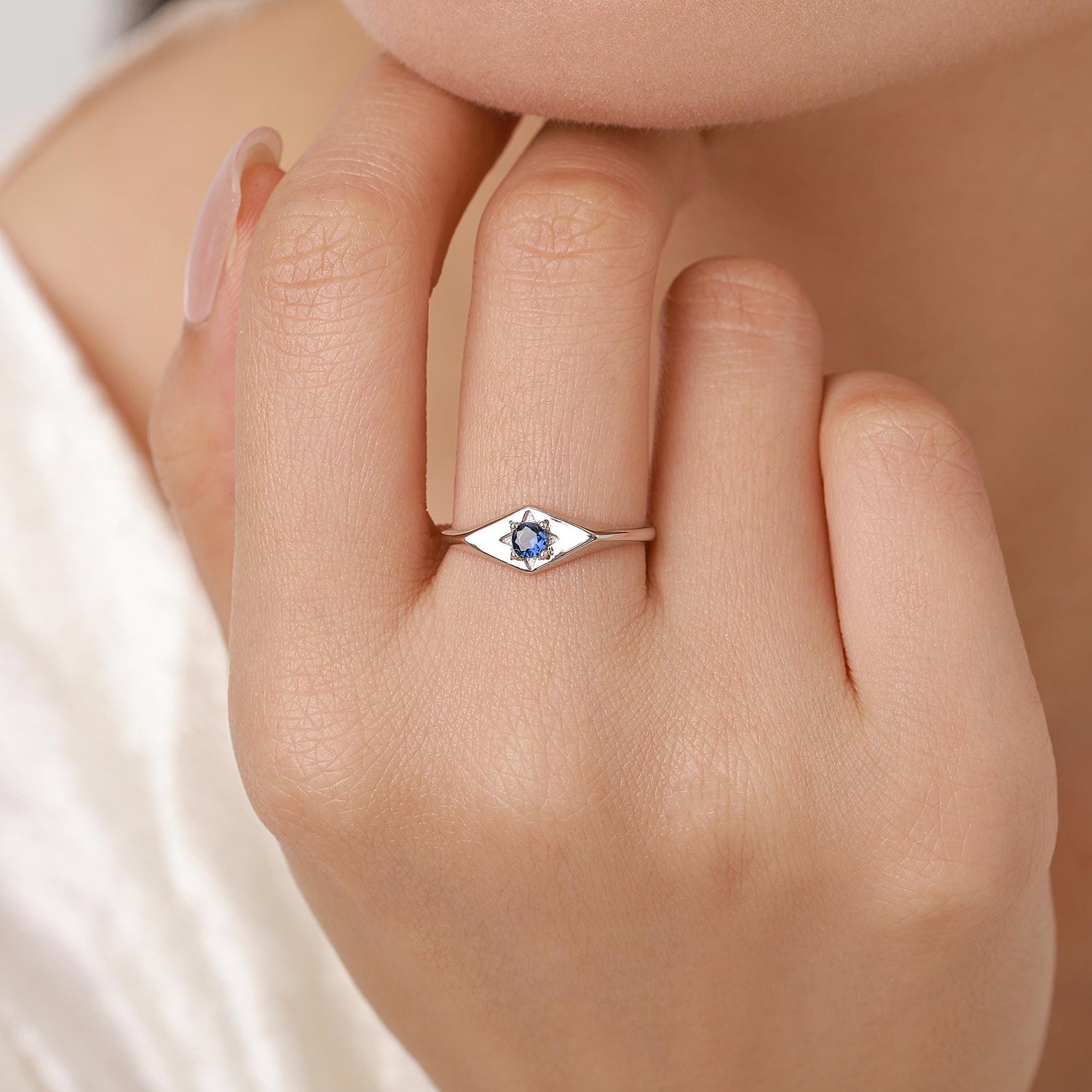 Kite Signet Sapphire Ring in Sterling Silver, Silver or Gold, Starburst Sapphire Blue CZ Ring, Rhombus Ring, US 5 - 8