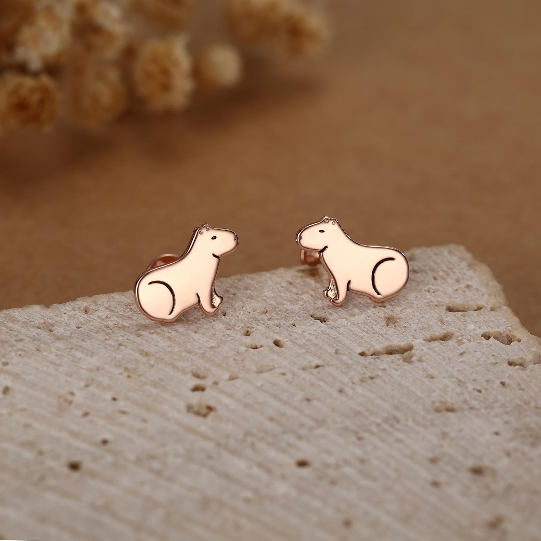 Sterling Silver Capybara 16G Flat Back Labret Earrings