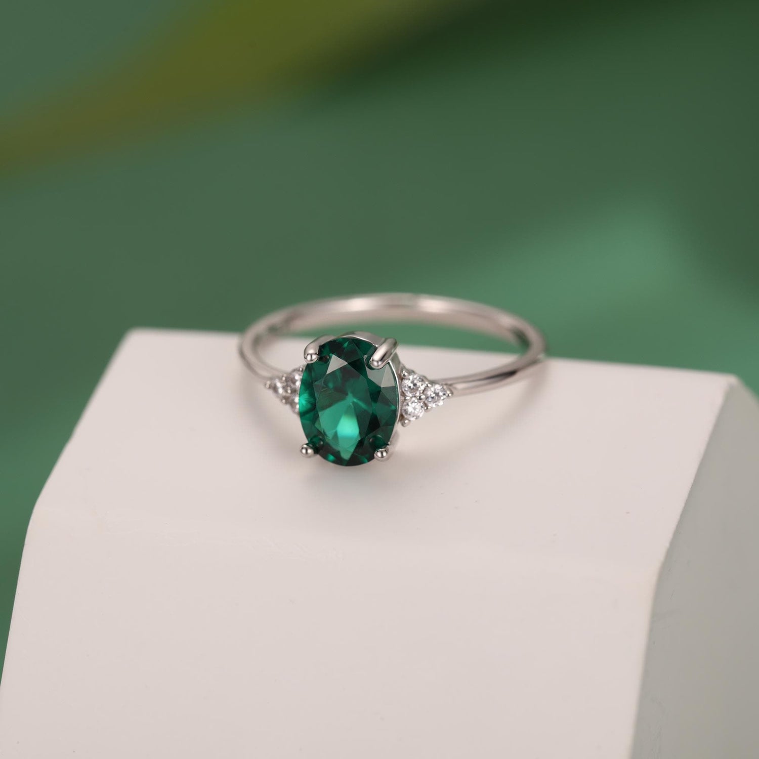 Emerald Green CZ Oval Ring in Sterling Silver, Simulated Emerald Ring, Three CZ, May Birthstone, Vintage Inspired Design, US 5 - 8