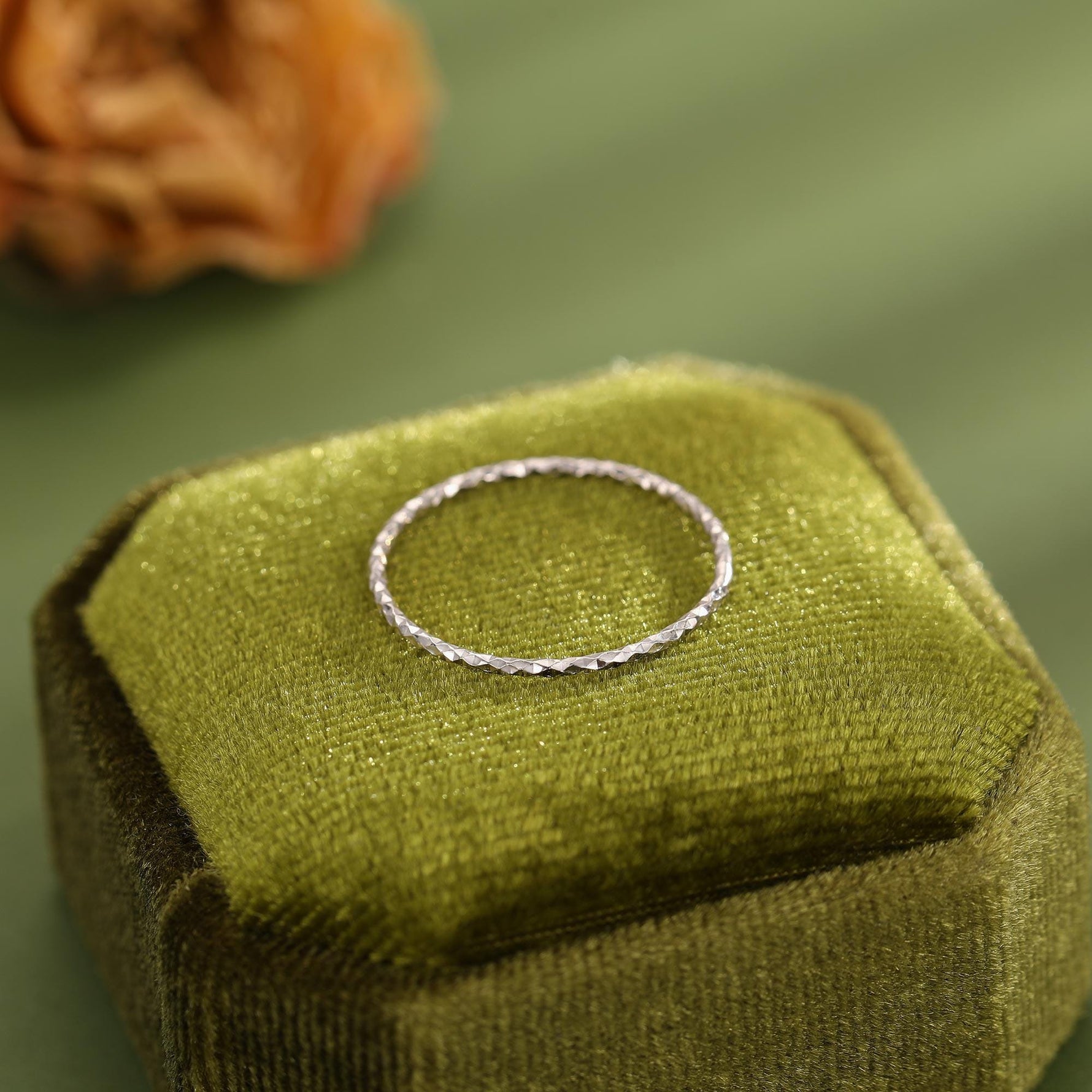 Extra Fine Hammered Ring in Sterling Silver, Extra Skinny Stacking Rings, US 5 6 7 Sized Delicate Rings