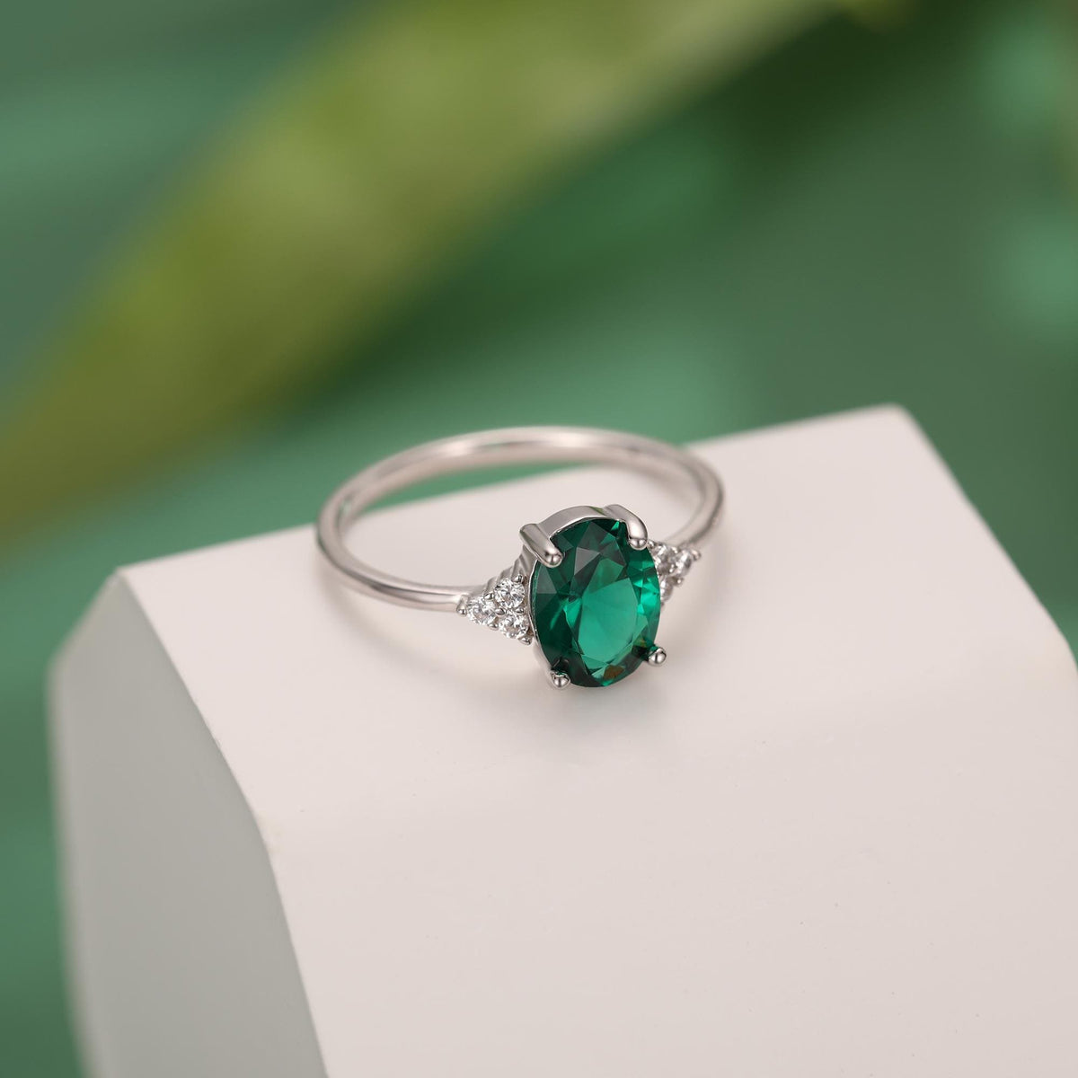 Emerald Green CZ Oval Ring in Sterling Silver, Simulated Emerald Ring, Three CZ, May Birthstone, Vintage Inspired Design, US 5 - 8