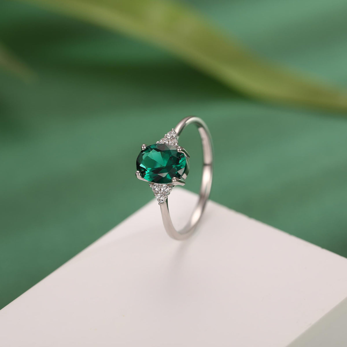 Emerald Green CZ Oval Ring in Sterling Silver, Simulated Emerald Ring, Three CZ, May Birthstone, Vintage Inspired Design, US 5 - 8