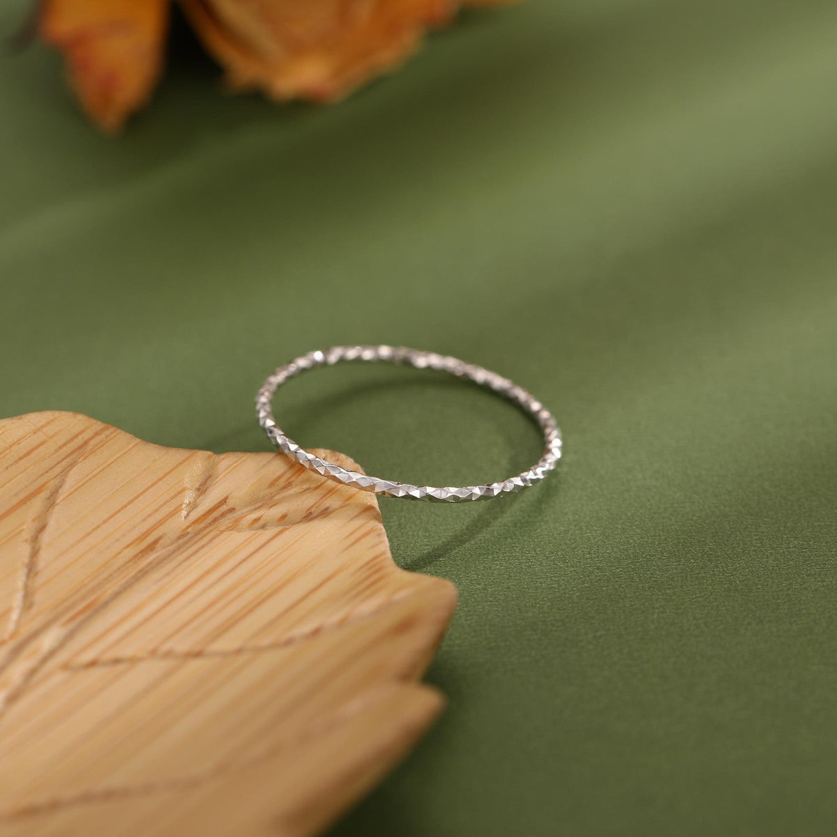 Extra Fine Hammered Ring in Sterling Silver, Extra Skinny Stacking Rings, US 5 6 7 Sized Delicate Rings