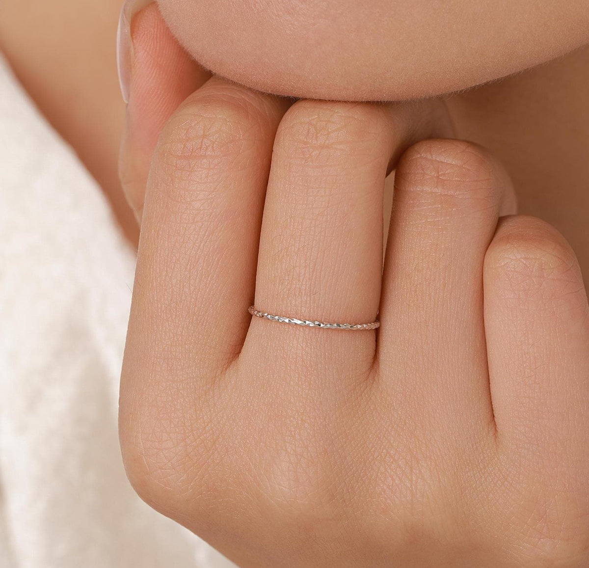 Extra Fine Hammered Ring in Sterling Silver, Extra Skinny Stacking Rings, US 5 6 7 Sized Delicate Rings