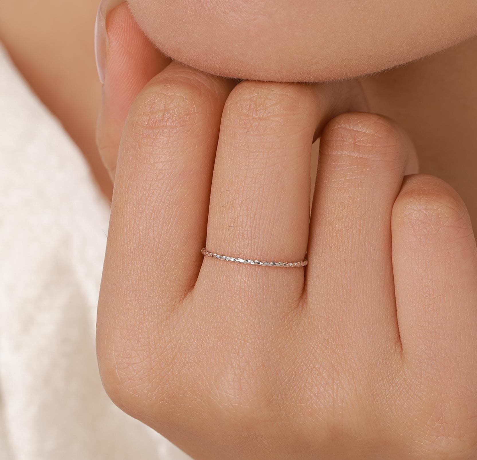 Extra Fine Hammered Ring in Sterling Silver, Extra Skinny Stacking Rings, US 5 6 7 Sized Delicate Rings