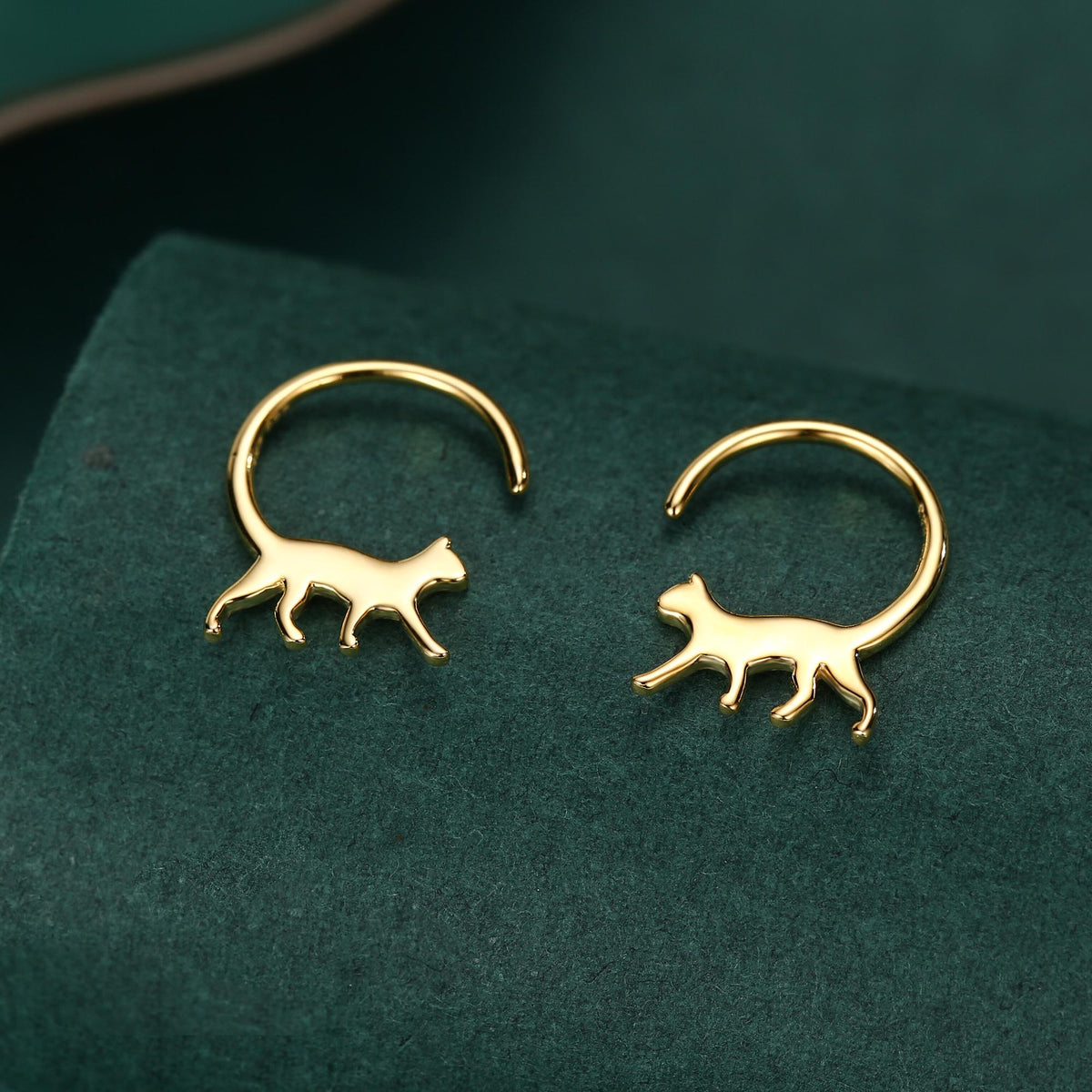 Tiny Cat Hoop Earrings in Sterling Silver, Silver or Gold, Minimalist Cat Silhouette Earrings, Simple Cat Earrings