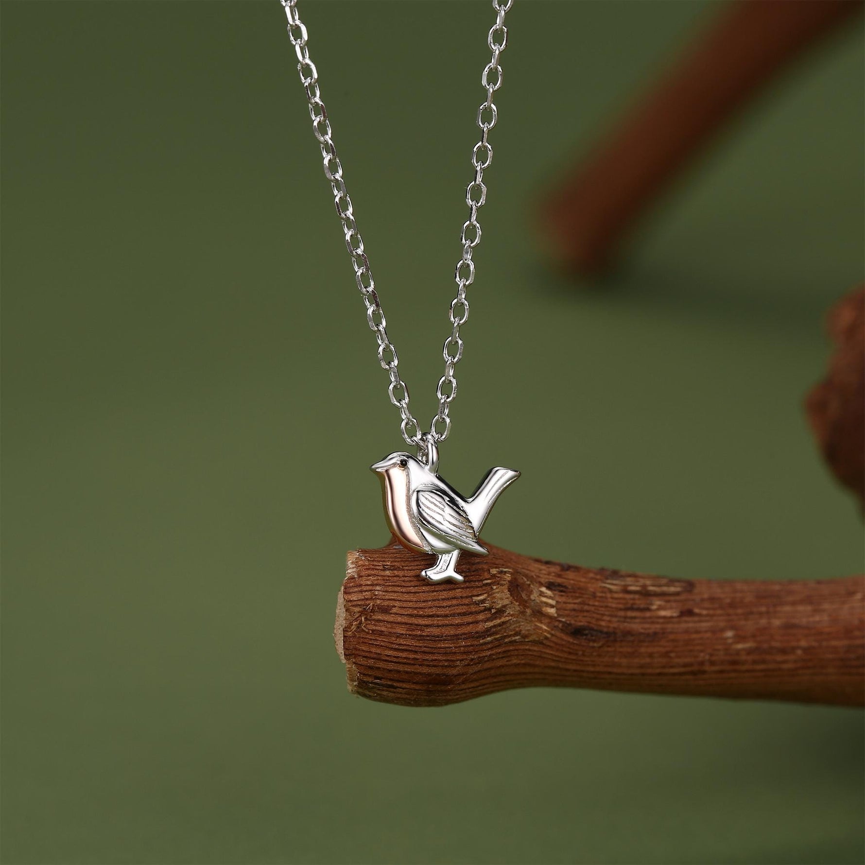 Tiny Robin Bird Pendant Necklace in Sterling Silver, Silver Animal Pendant, Nature Inspired Jewellery, Bird Necklace