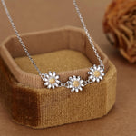 Sterling Silver Daisy Flower Trio Pendant Necklace, Three Flower dainty Necklace, Daisy Chain Necklace, Two Tone Flower Pendant Necklace