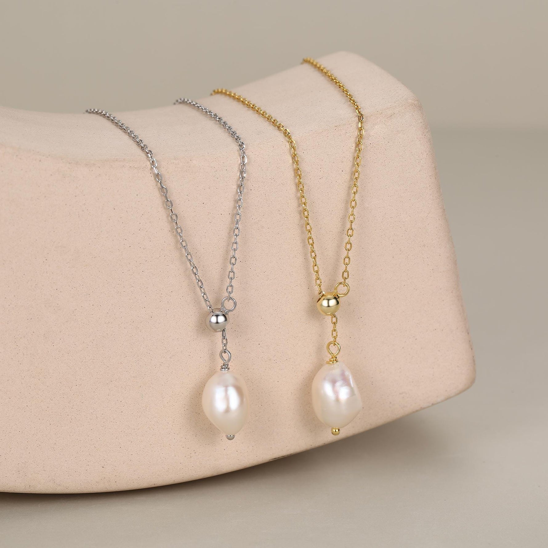Natural Baroque Pearl Adjustable Lariat Pendant Necklace in Sterling Silver