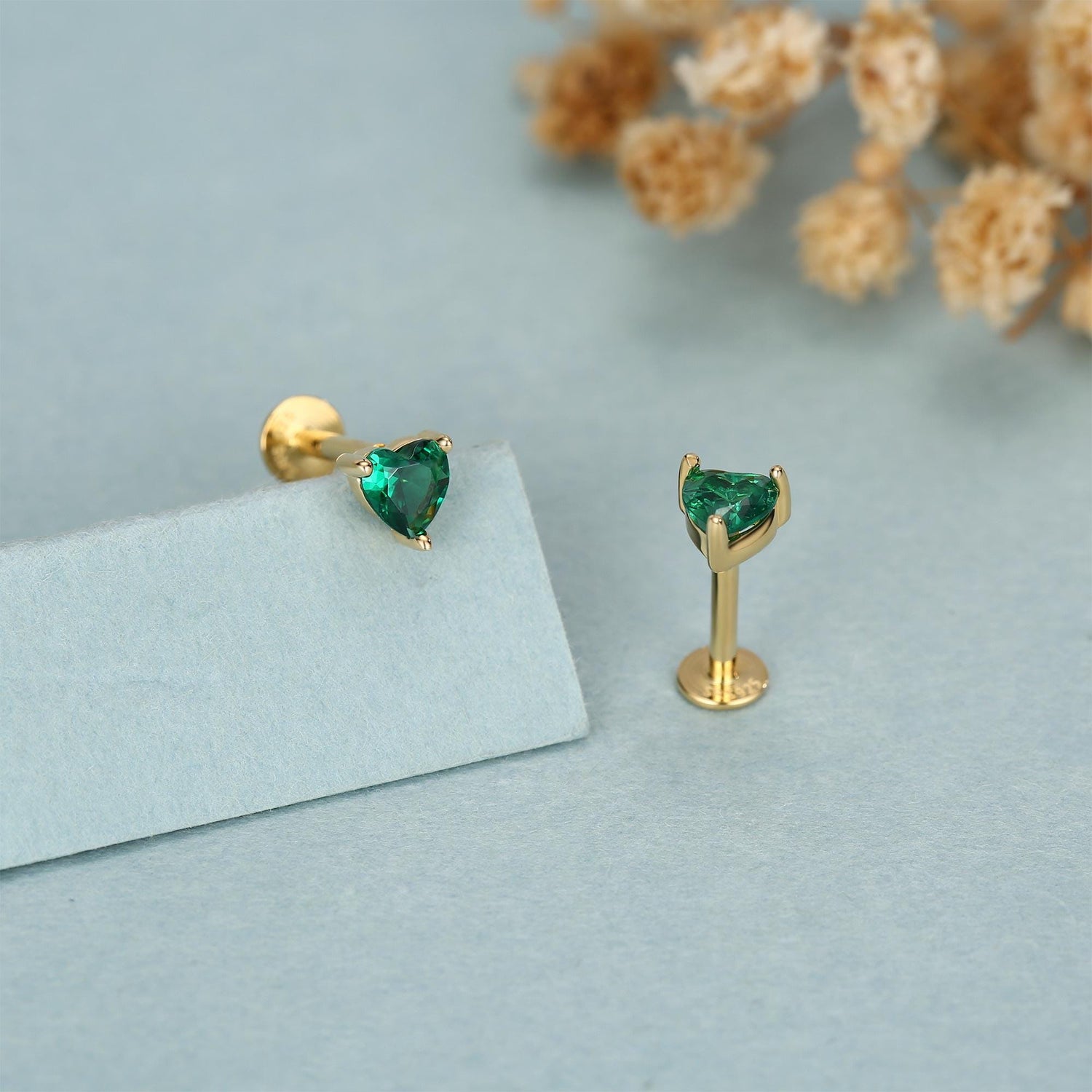 Sterling Silver 4mm Emerald Green Heart CZ 16G Flat Back Labret Earrings
