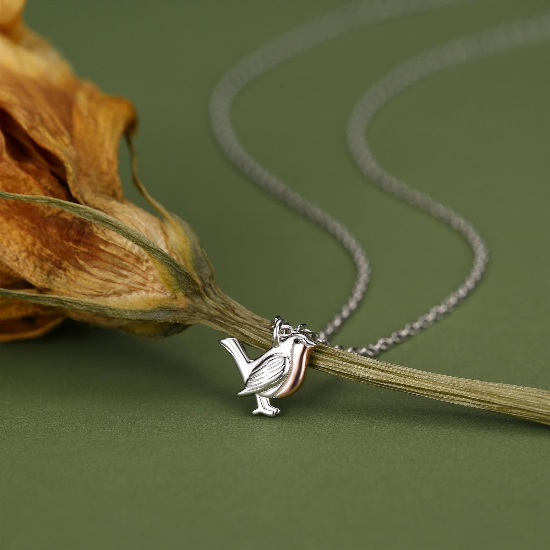 Tiny Robin Bird Pendant Necklace in Sterling Silver, Silver Animal Pendant, Nature Inspired Jewellery, Bird Necklace