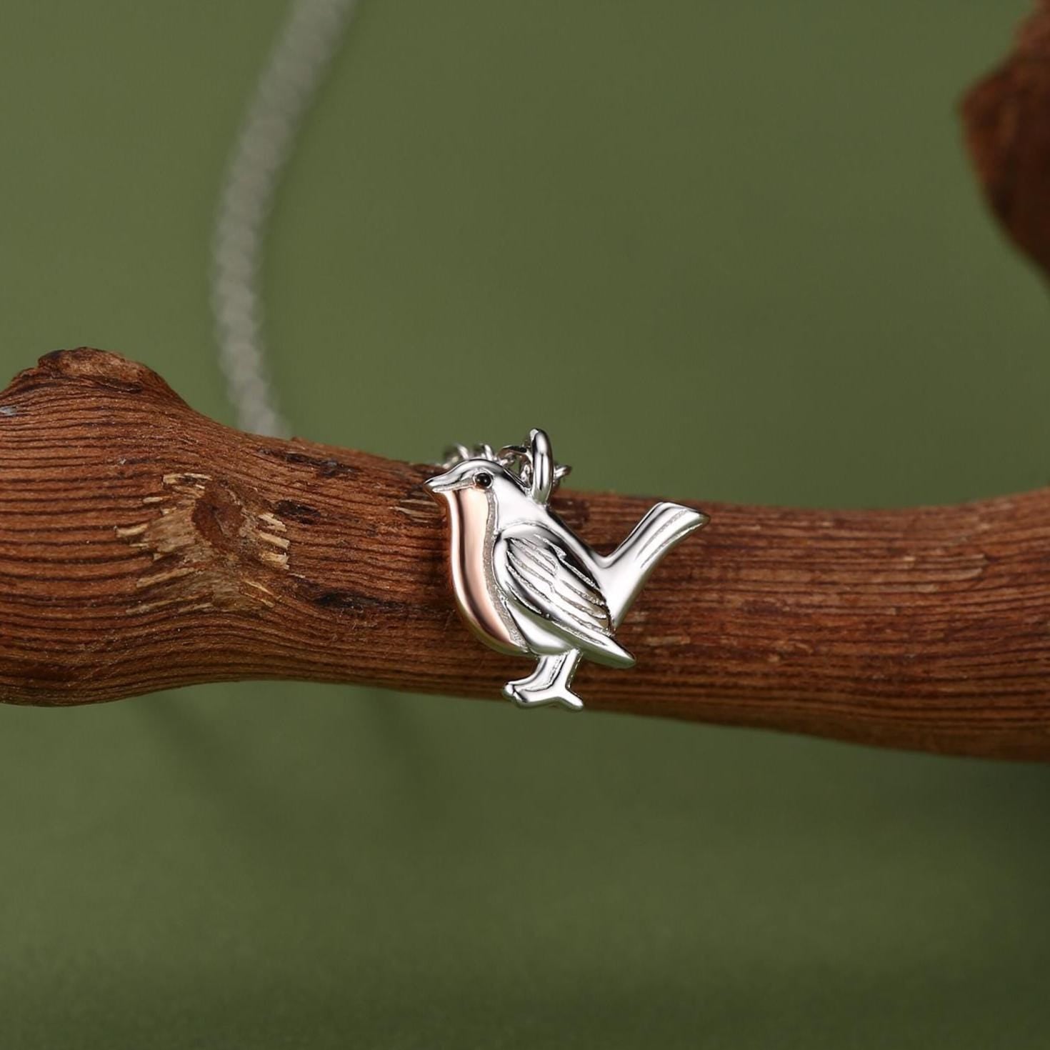 Tiny Robin Bird Pendant Necklace in Sterling Silver, Silver Animal Pendant, Nature Inspired Jewellery, Bird Necklace