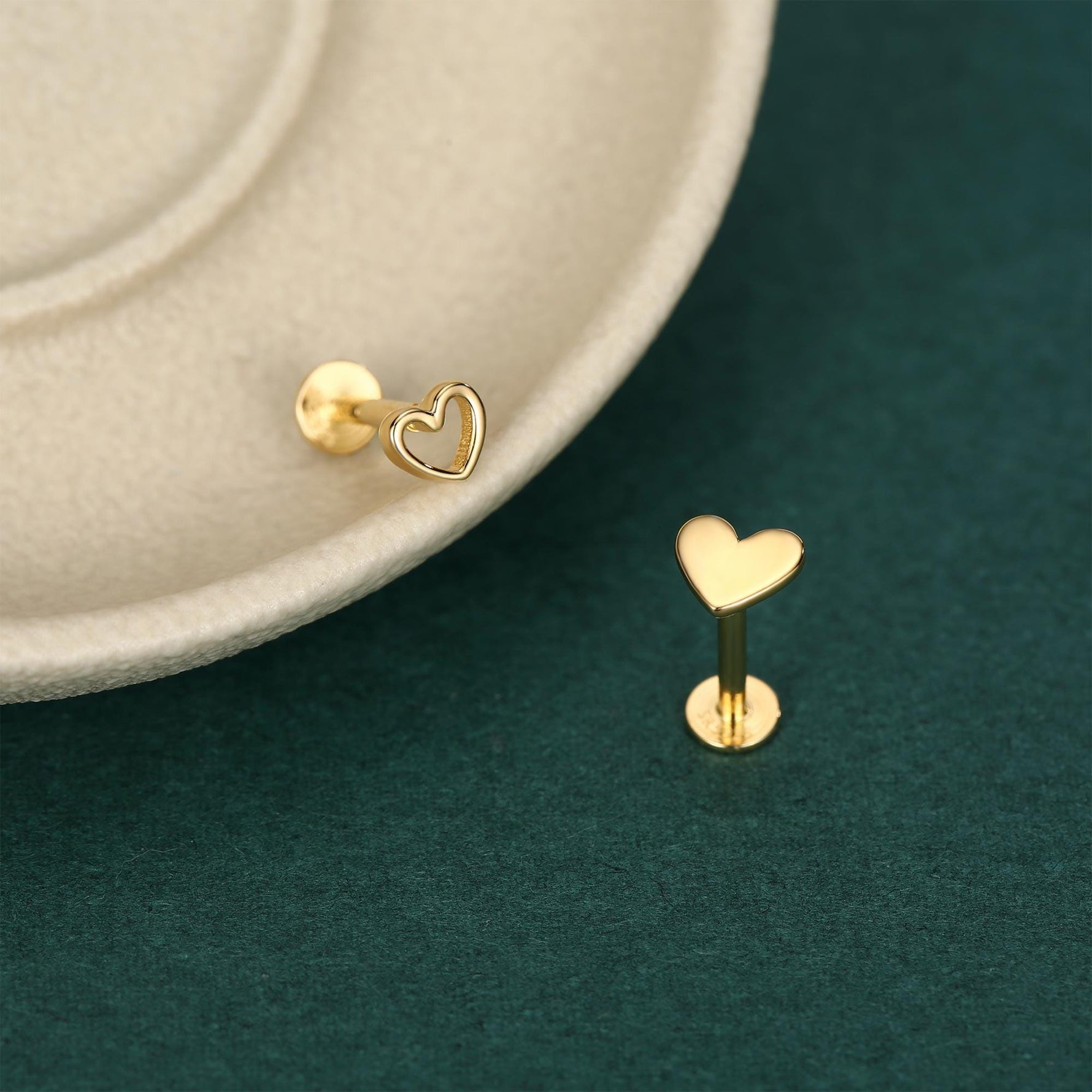 Sterling Silver Mismatched Heart 16G Flat Back Labret Earrings