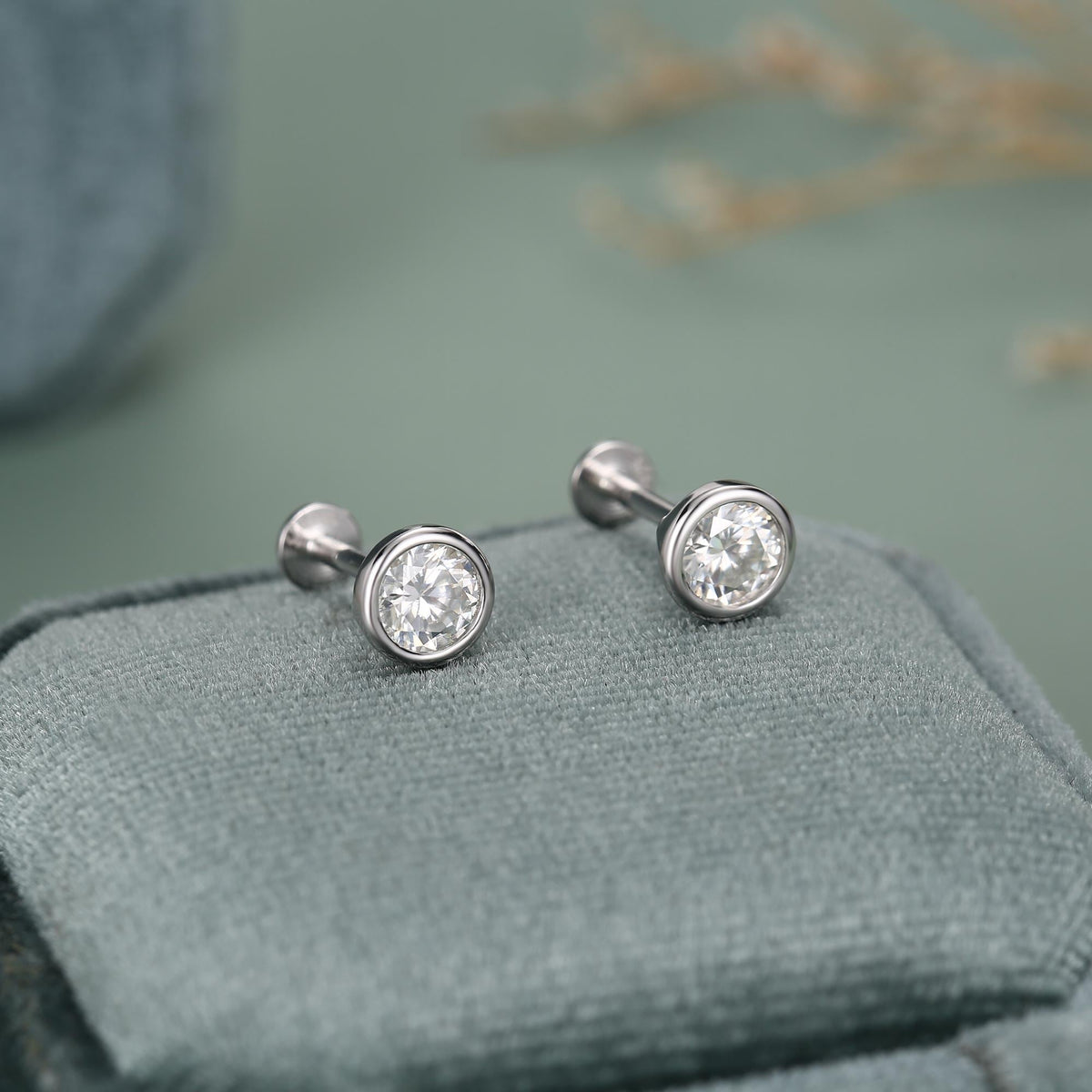 Sterling Silver 5mm Round Moissanite Bezel 16G Flat Back Labret Earrings