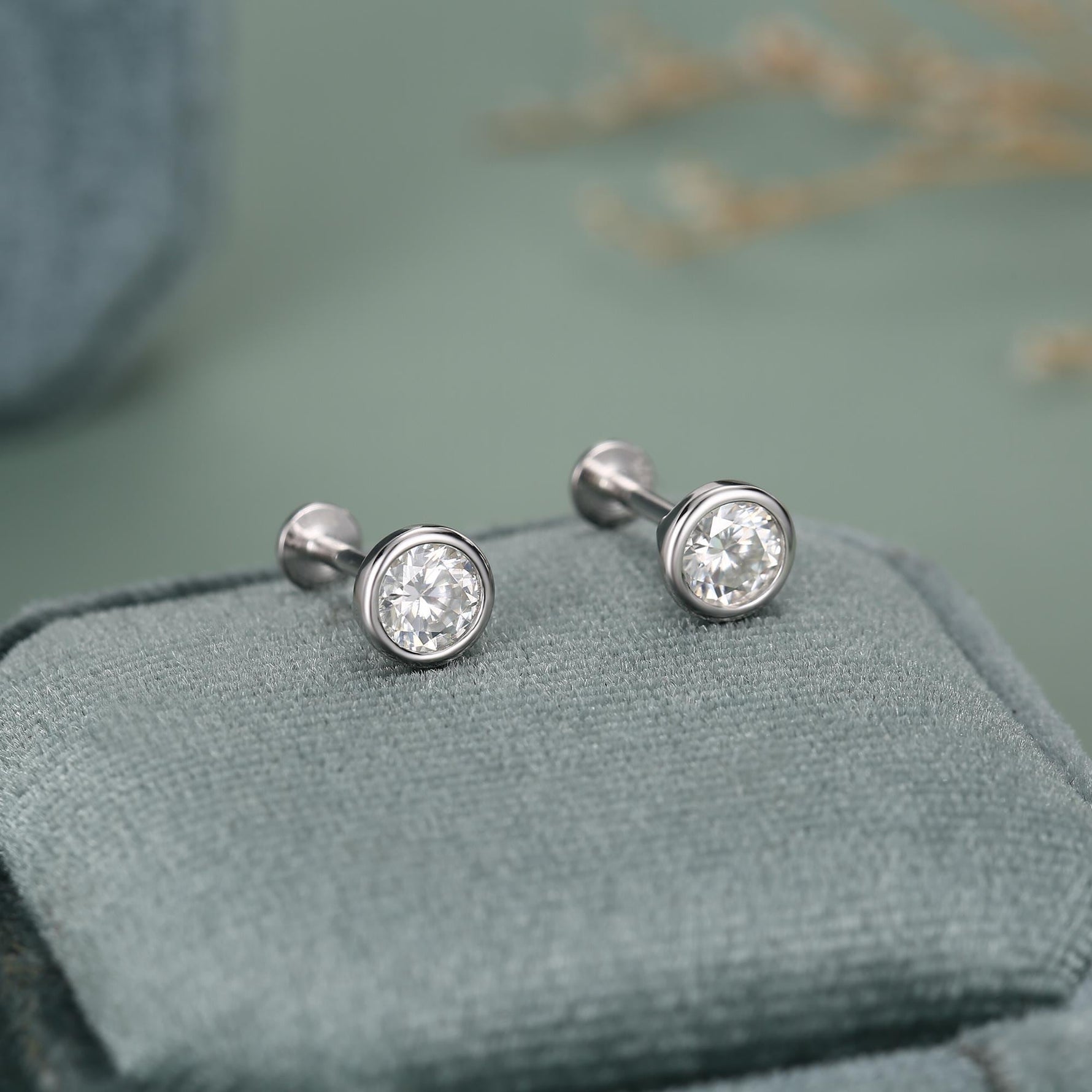 Sterling Silver 5mm Round Moissanite Bezel 16G Flat Back Labret Earrings