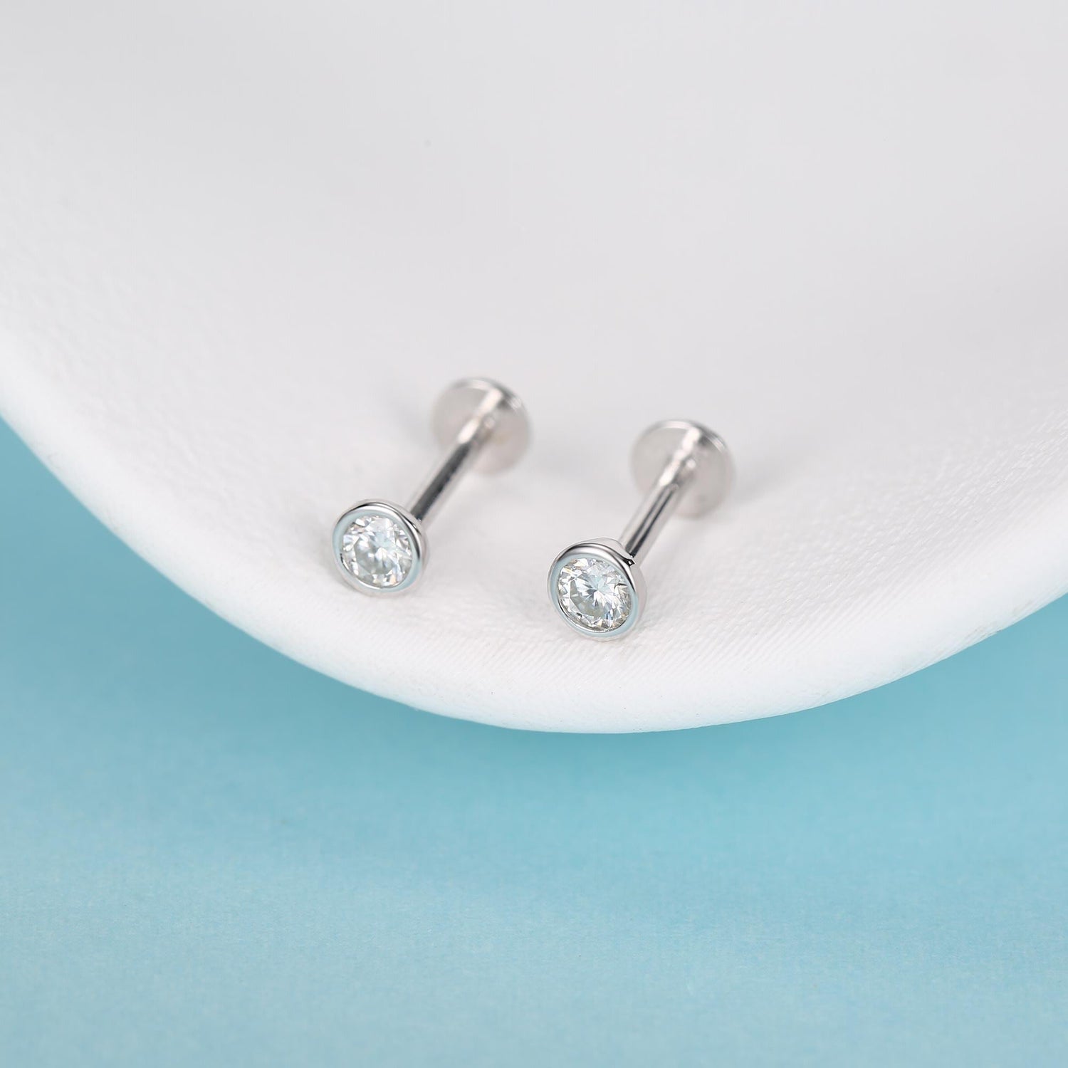 Sterling Silver 3mm Moissanite 16G Flat Back Labret Earrings