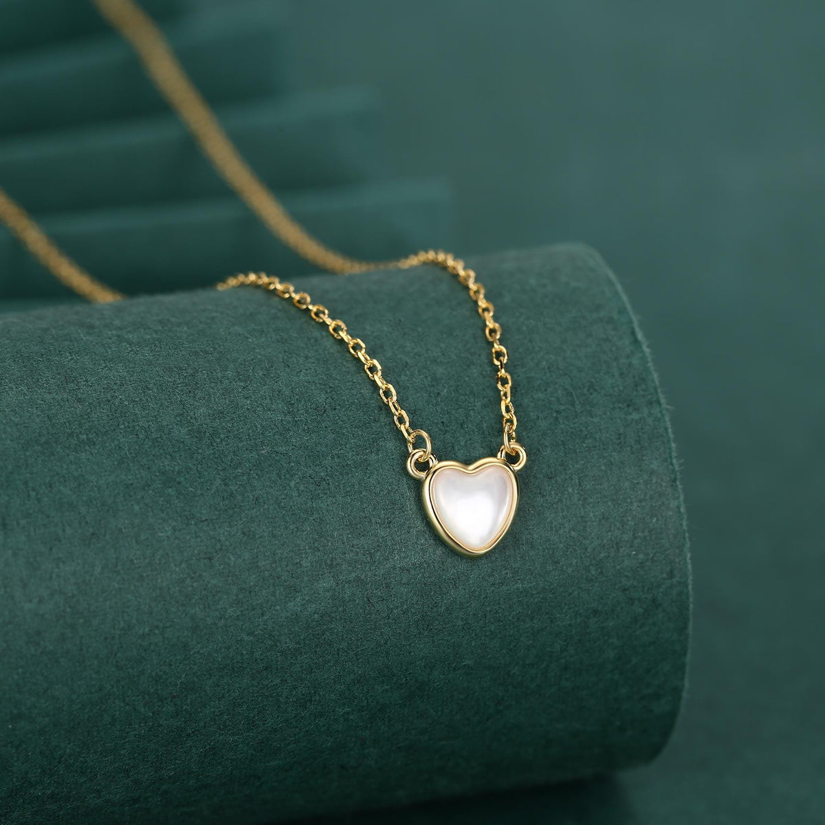 Mother of Pearl Heart Pendant Necklace in Sterling Silver, Silver or Gold or Rose Gold, Natural Mother of Pearl Heart Necklace