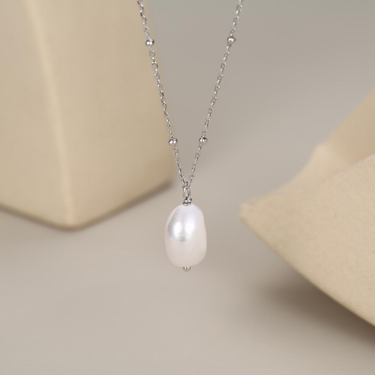 Baroque Pearl Drop Pendant Necklace