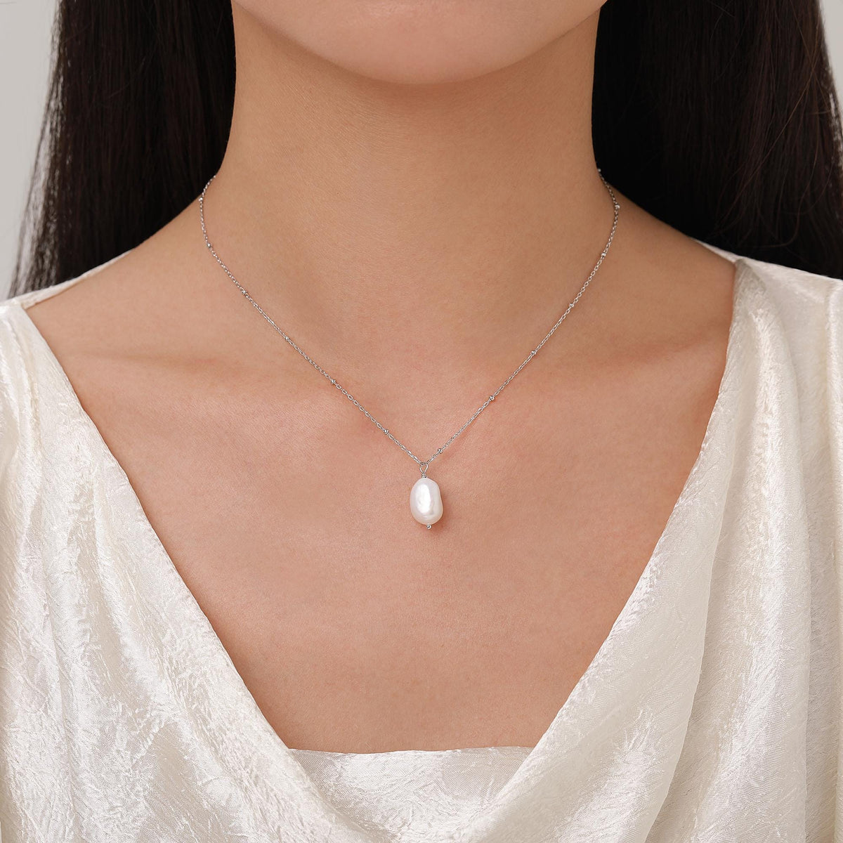 Baroque Pearl Drop Pendant Necklace
