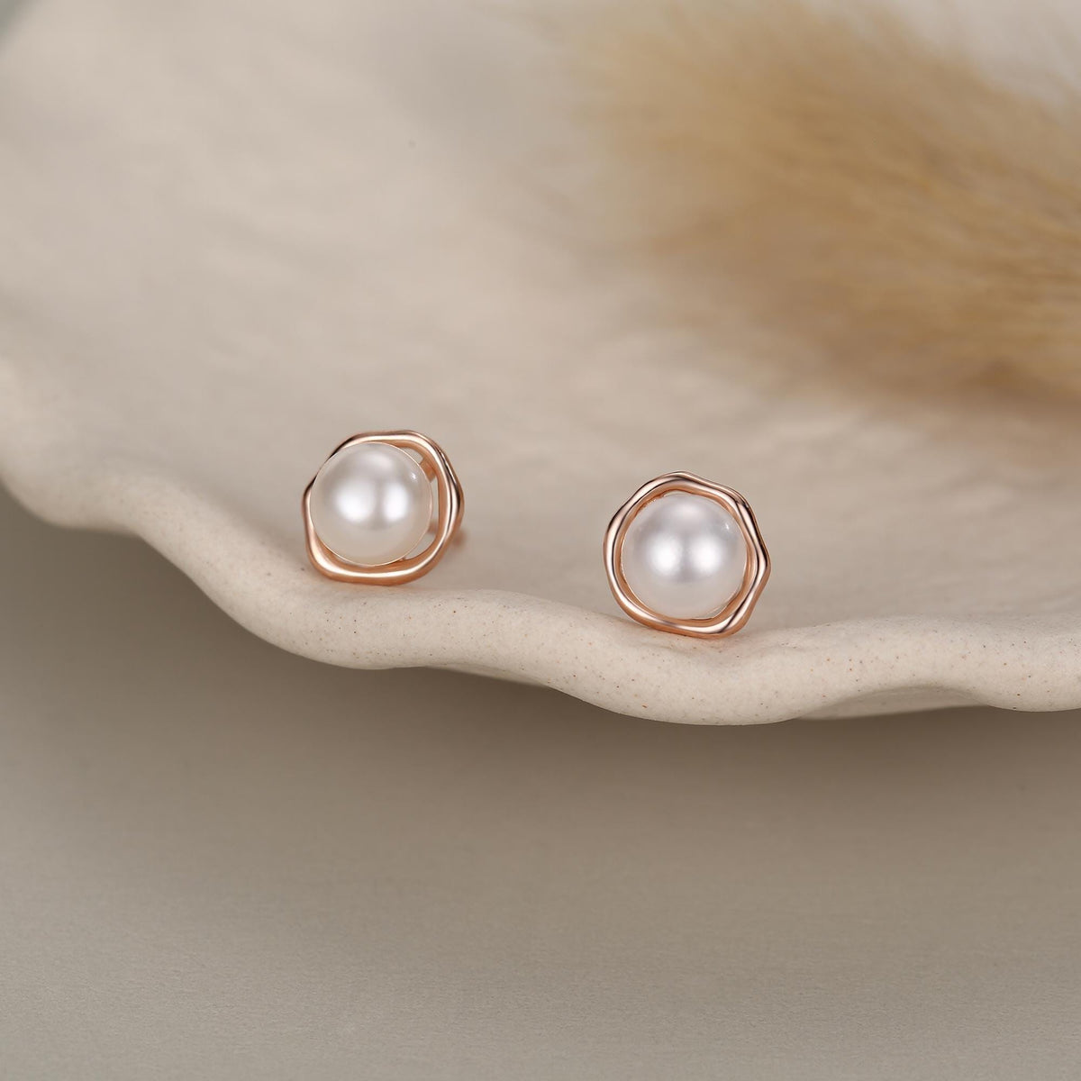 Genuine Freshwater Pearl and Irregular Circle Stud Earrings in Sterling Silver, Delicate Keshi Pearl Halo Earrings, Genuine Pearls