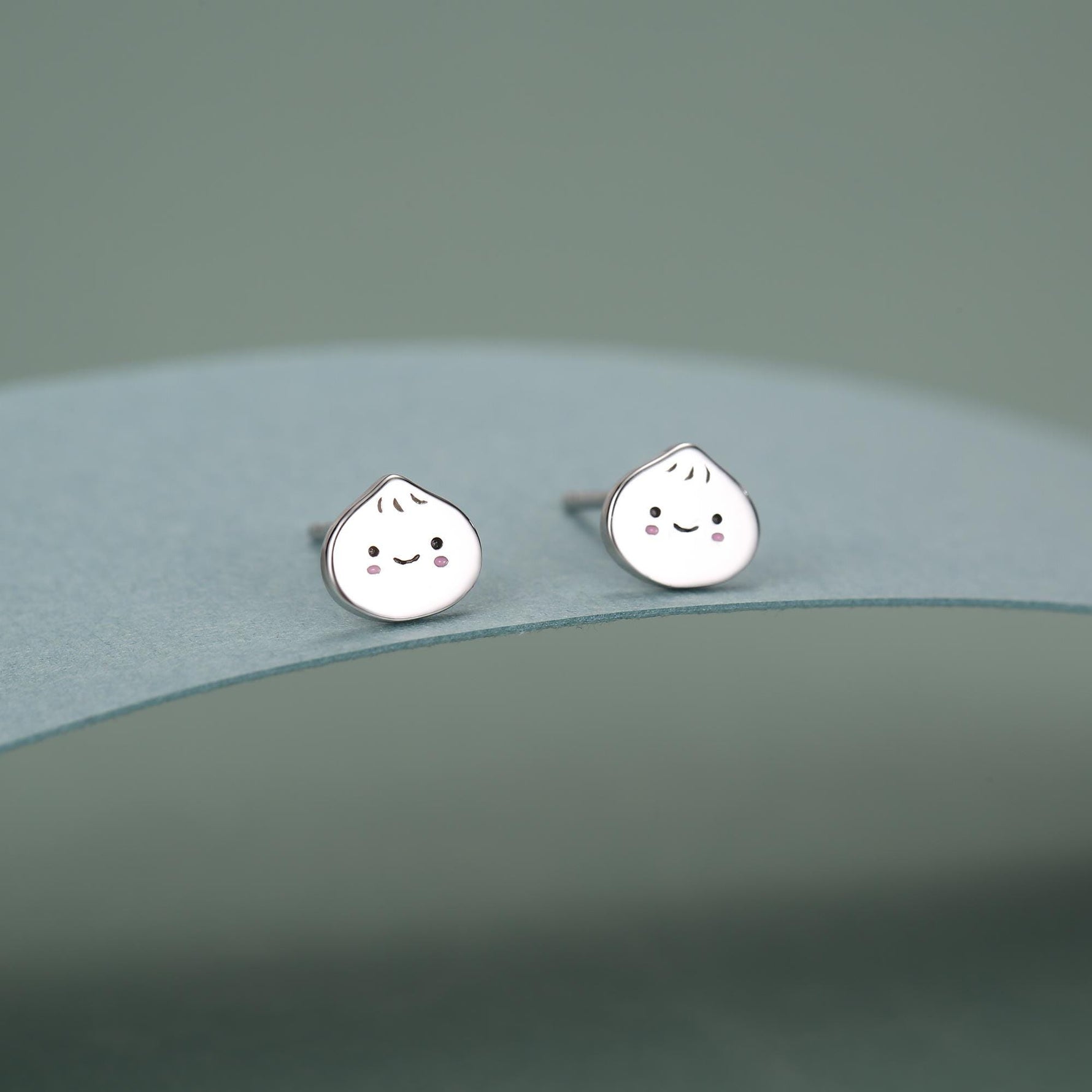 Sterling Silver Bao Bun Earrings, Silver or Gold, Dumpling Earrings, Kawaii Bao Earrings, Cute and Fun Food Jewellery, Quirky Bao Earrings