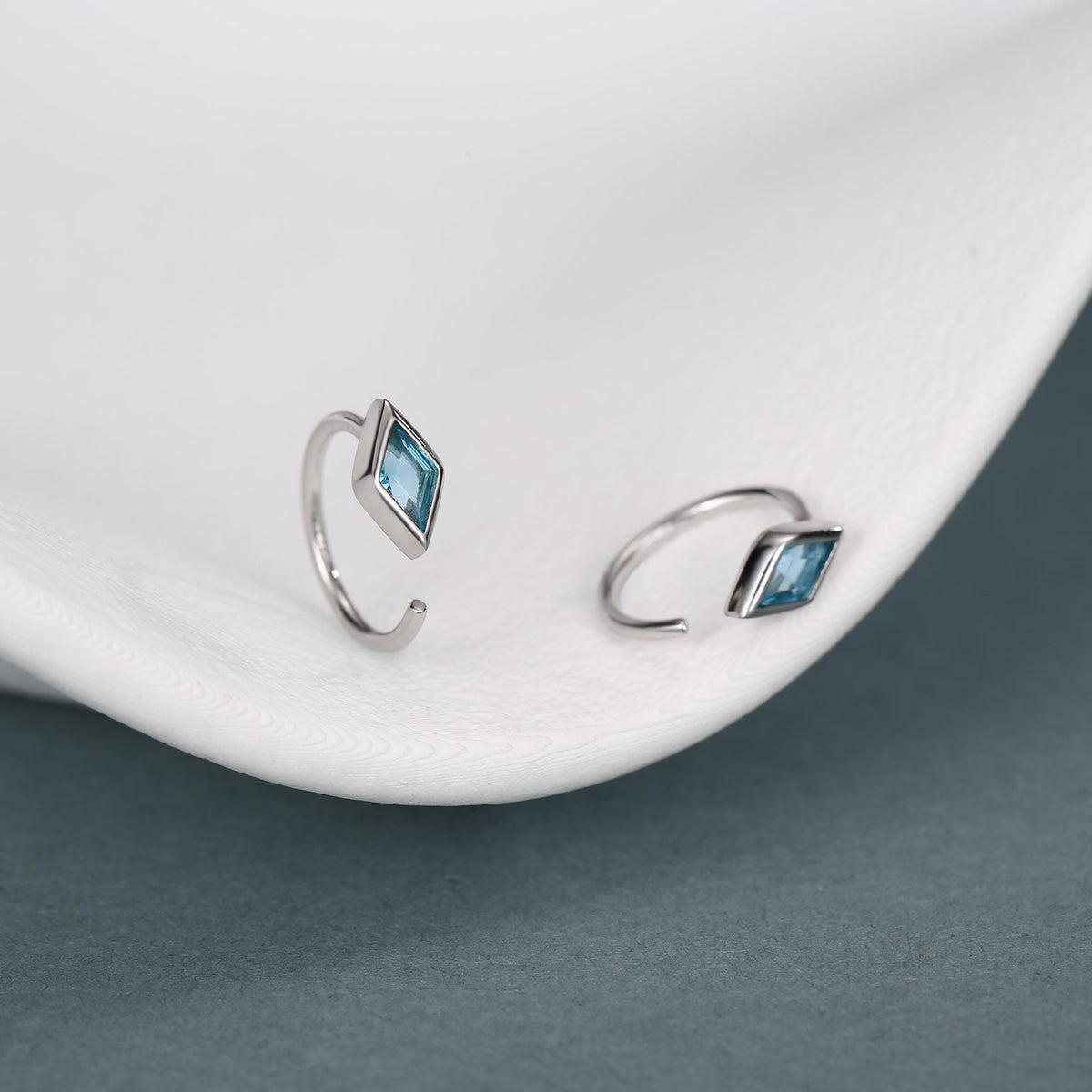 Sterling Silver Blue Crystal Diamond Open Hoop Earrings