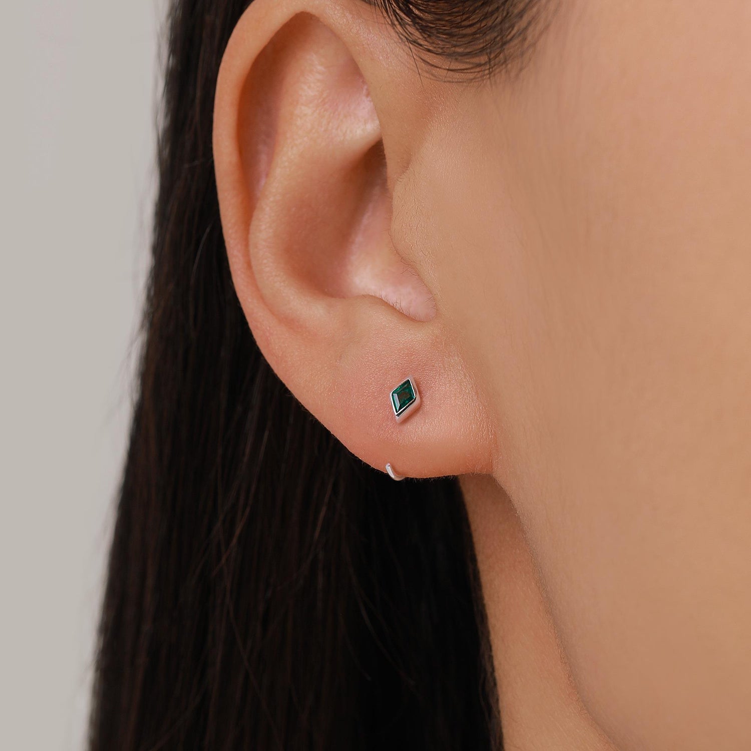 Sterling Silver Emerald Green Crystal Diamond Open Hoop Earrings
