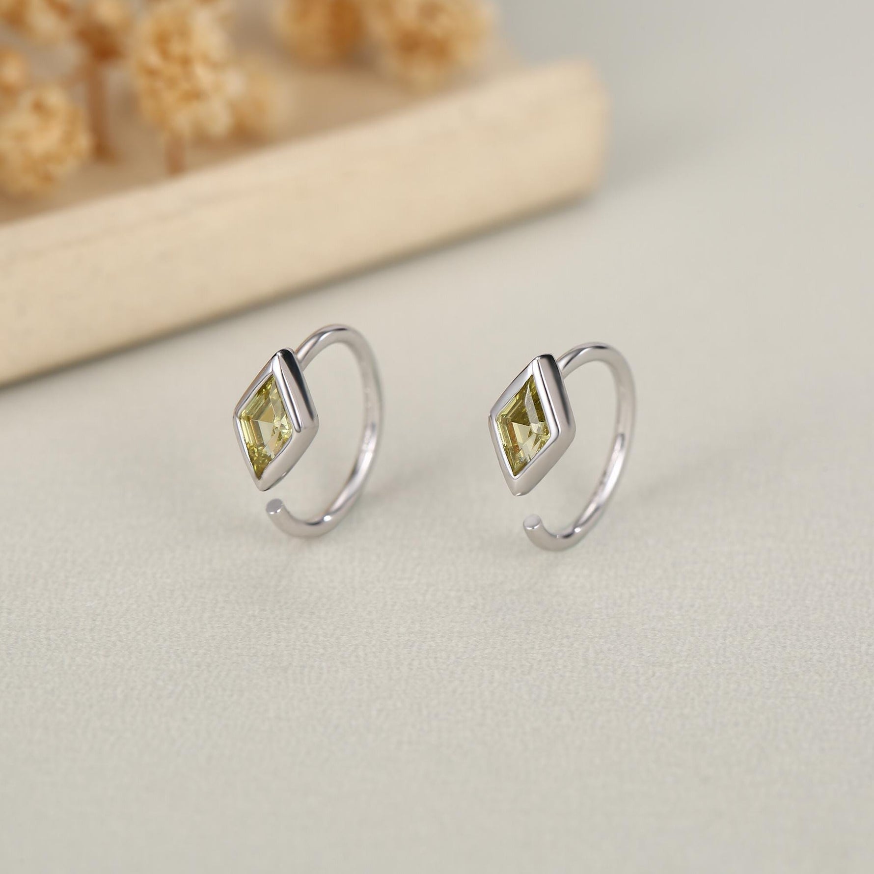 Sterling Silver Citrine Yellow CZ Crystal Rhoumbus Open Hoop Earrings