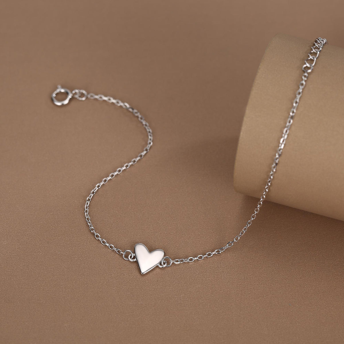 Tiny and Delicate Heart Bracelet in Sterling Silver, Silver or Gold or Rose Gold, Small Heart Bracelet, Silver Heart Bracelet