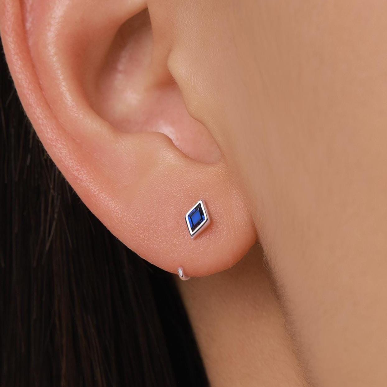 Sterling Silver Sapphire Blue Rhombus CZ Open Hoop Earrings