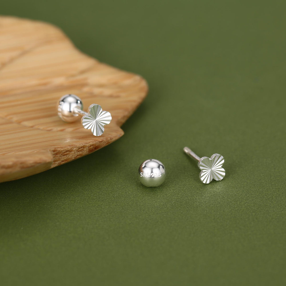 Sterling Silver Sunburst Quatrefoil Clover Flower 18G Screw Back Earrings