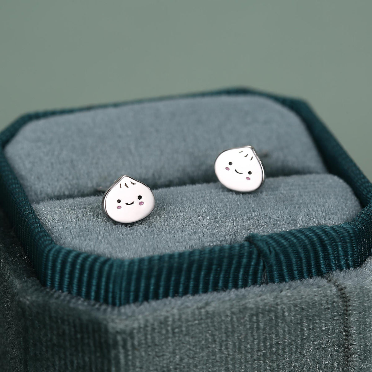 Sterling Silver Bao Bun Earrings, Silver or Gold, Dumpling Earrings, Kawaii Bao Earrings, Cute and Fun Food Jewellery, Quirky Bao Earrings