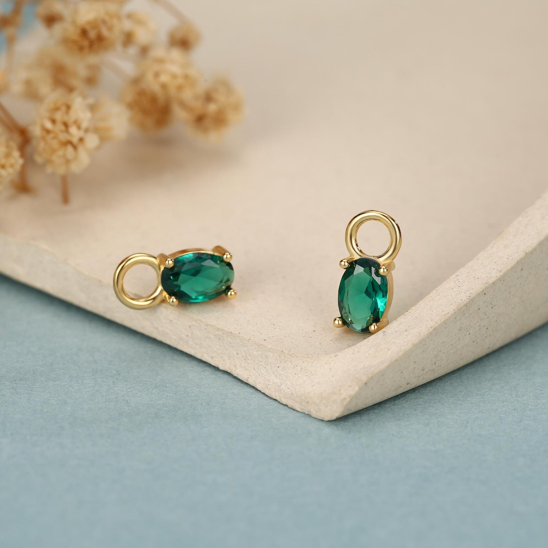 Oval Emerald Green CZ Huggie Hoop in Sterling Silver, Silver or Gold, Minimalist Simple Hoop Earrings, Detachable and Interchangeable