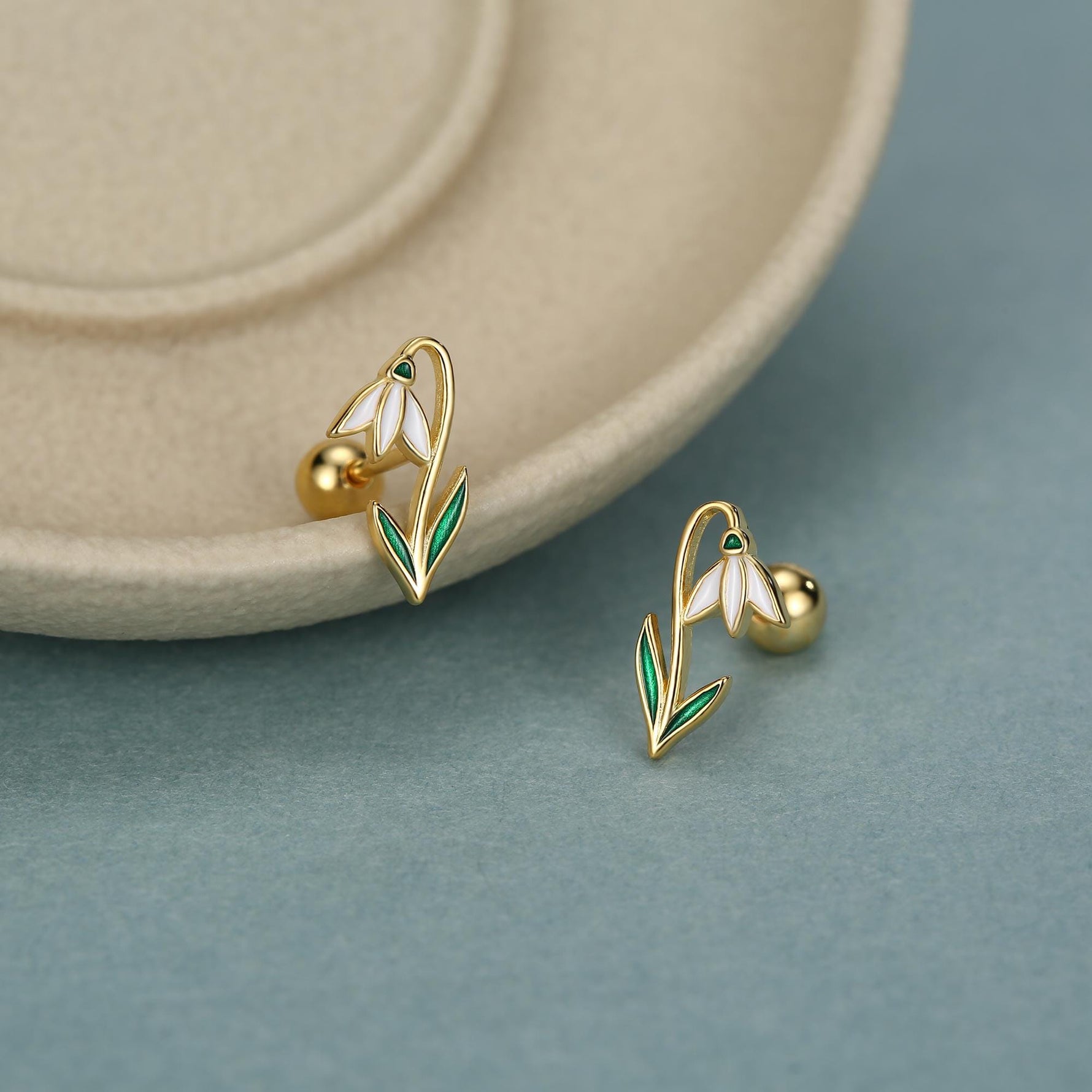 Sterling Silver Snowdrop Flower 18G Screw Back Earrings