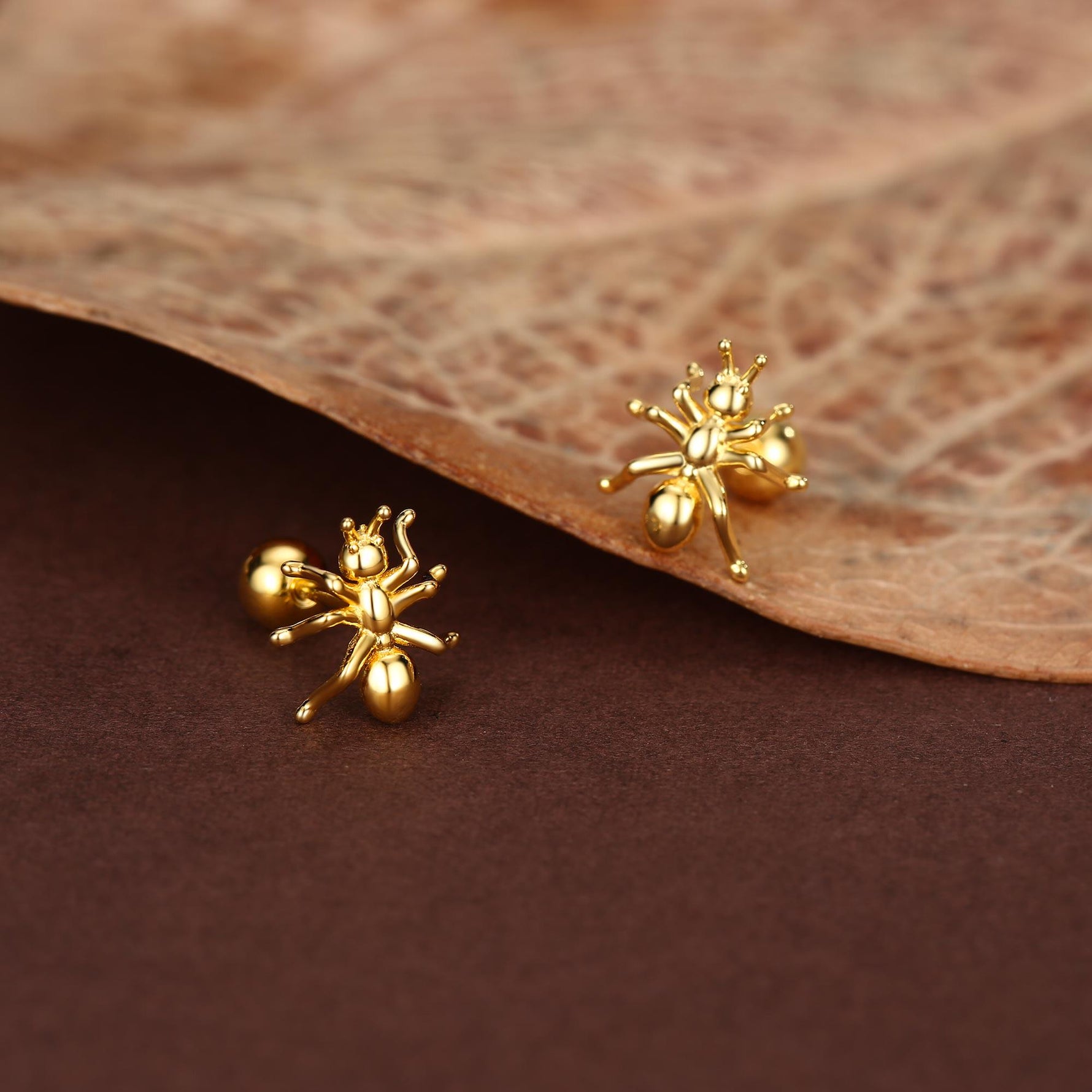 Sterling Silver Ant 18G Screw Back Earrings