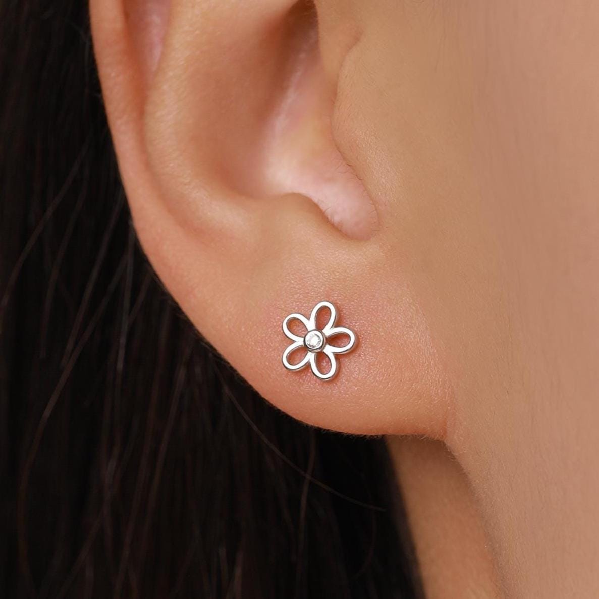 Small Forget-me-not Flower Blossom Stud Earrings in Sterling Silver, Nature Inspired Dainty Jewellery E59