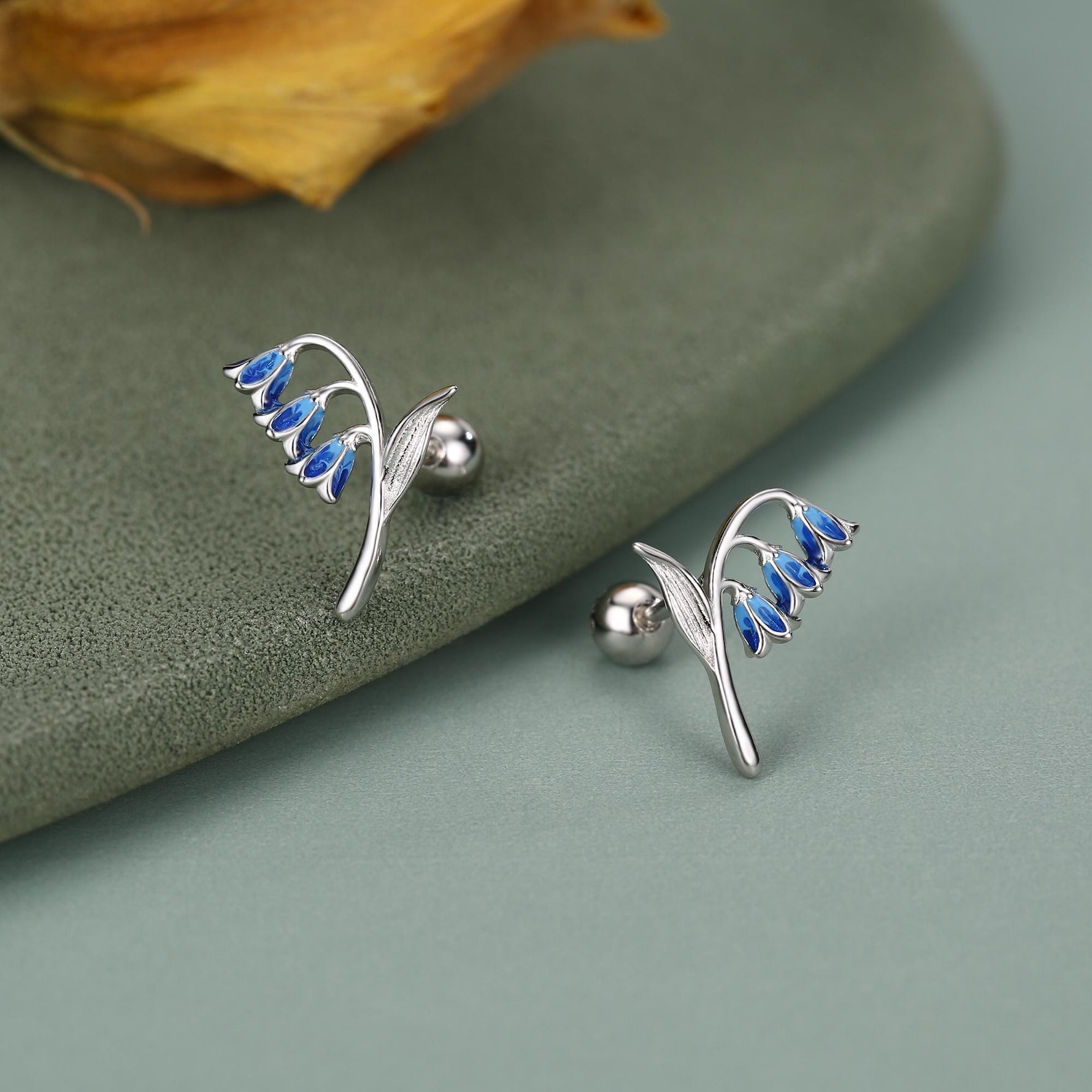 Sterling Silver Bluebell 18G Screw Back Earrings