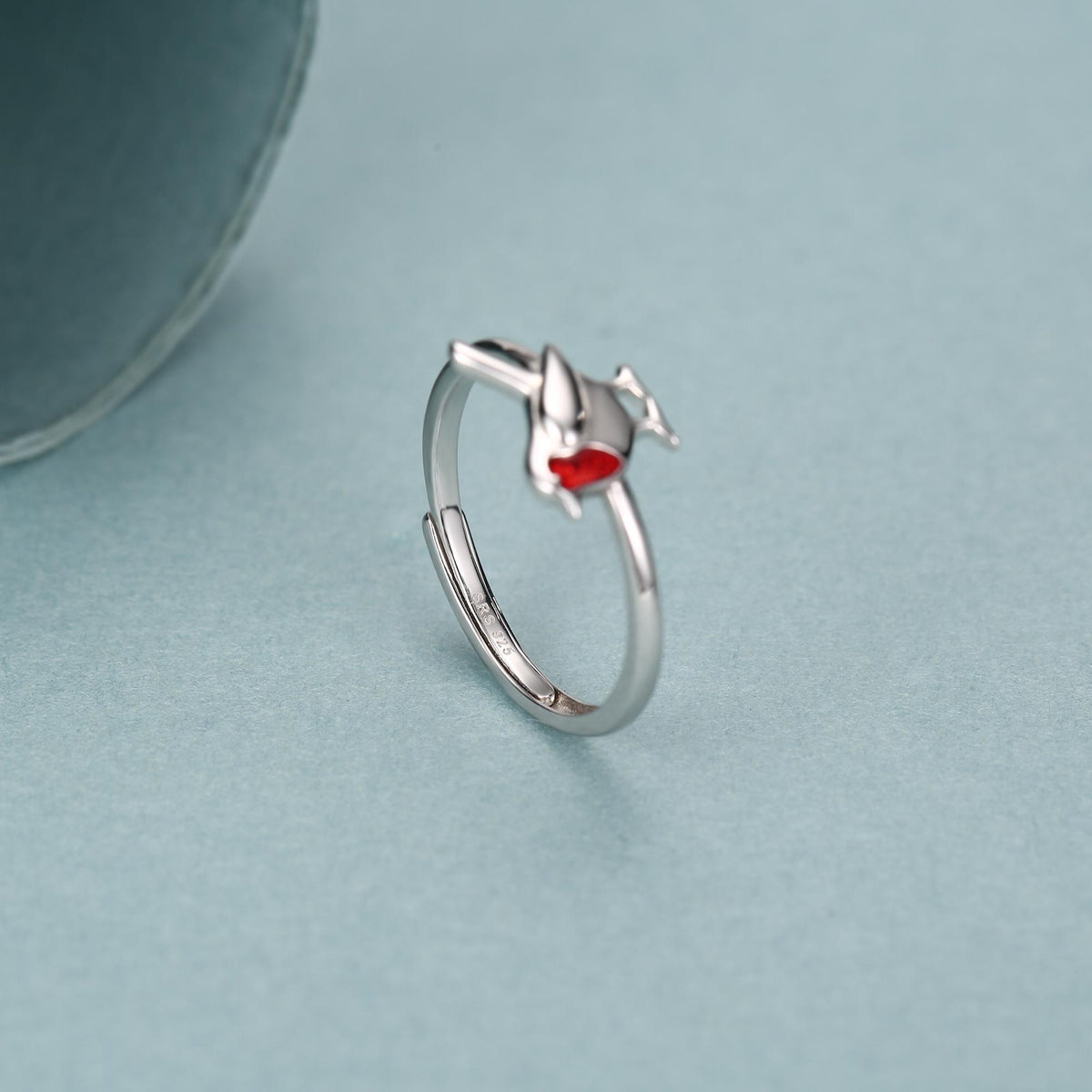 Delicate Robin Bird Motif Ring