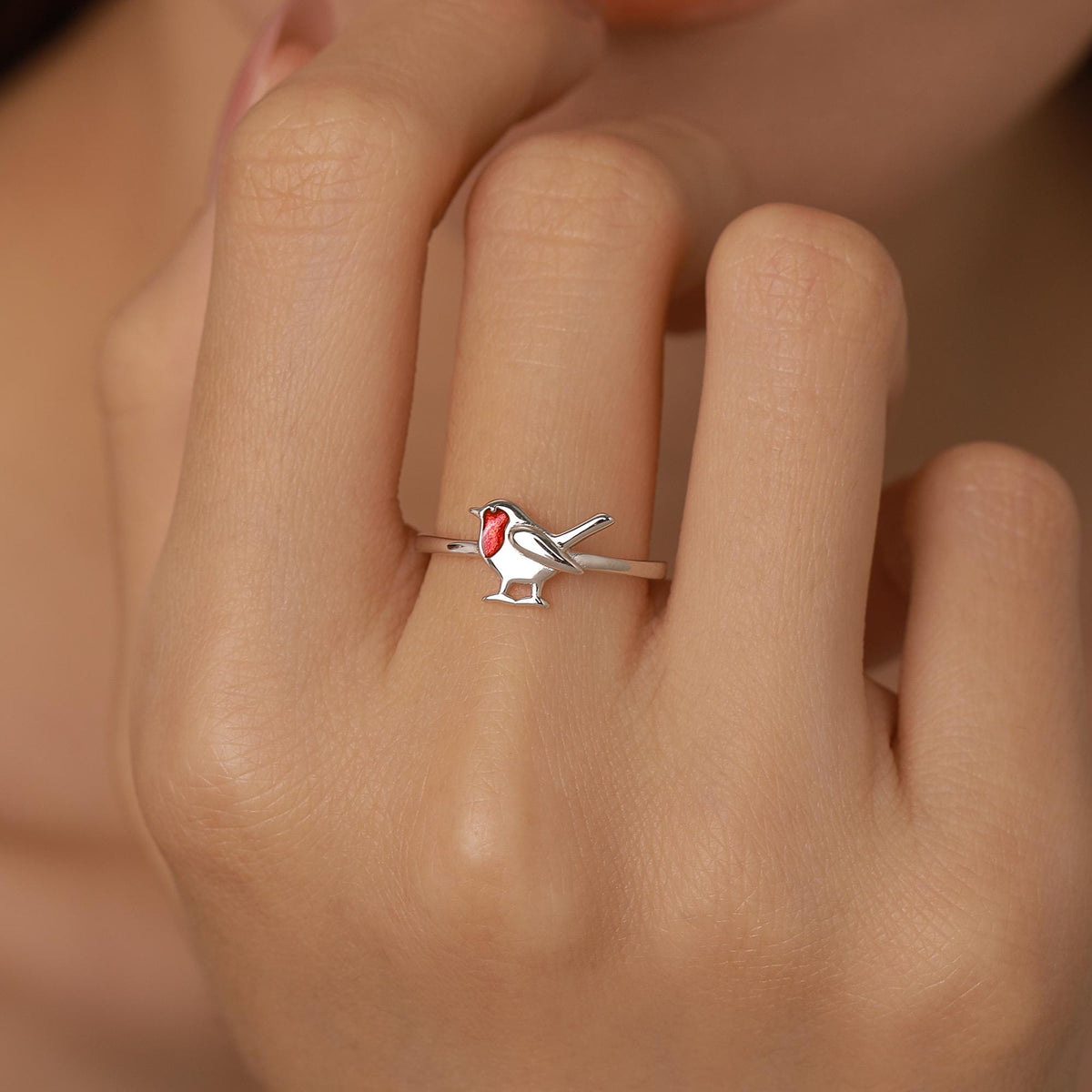 Delicate Robin Bird Motif Ring