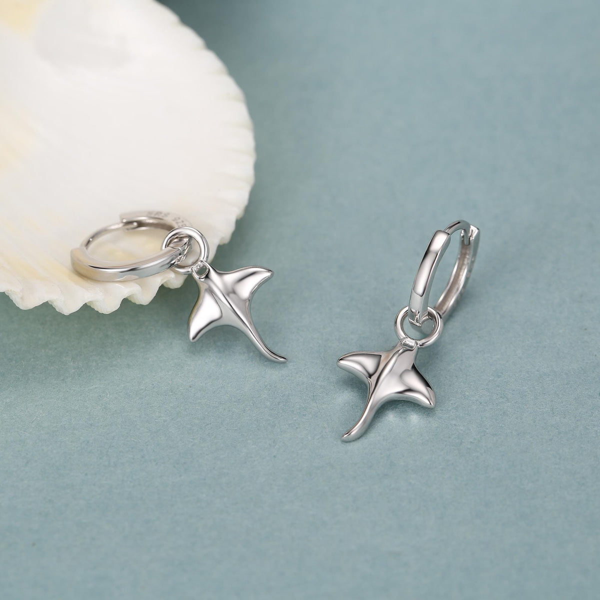Sterling Silver Manta Ray Fish Huggie Hoop Earrings, Stingray Dangle Hoop Earrings, Dainty Fish Dangle Earrings