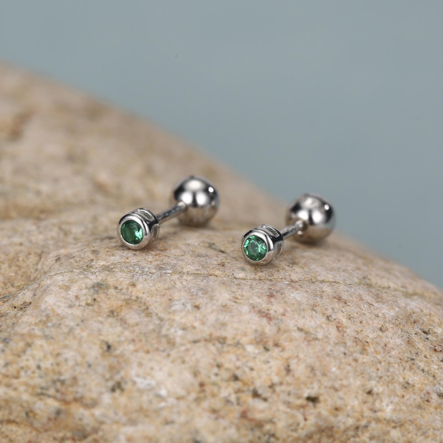 Sterling Silver Emerald Green CZ 2mm 18G Screw Back Earrings